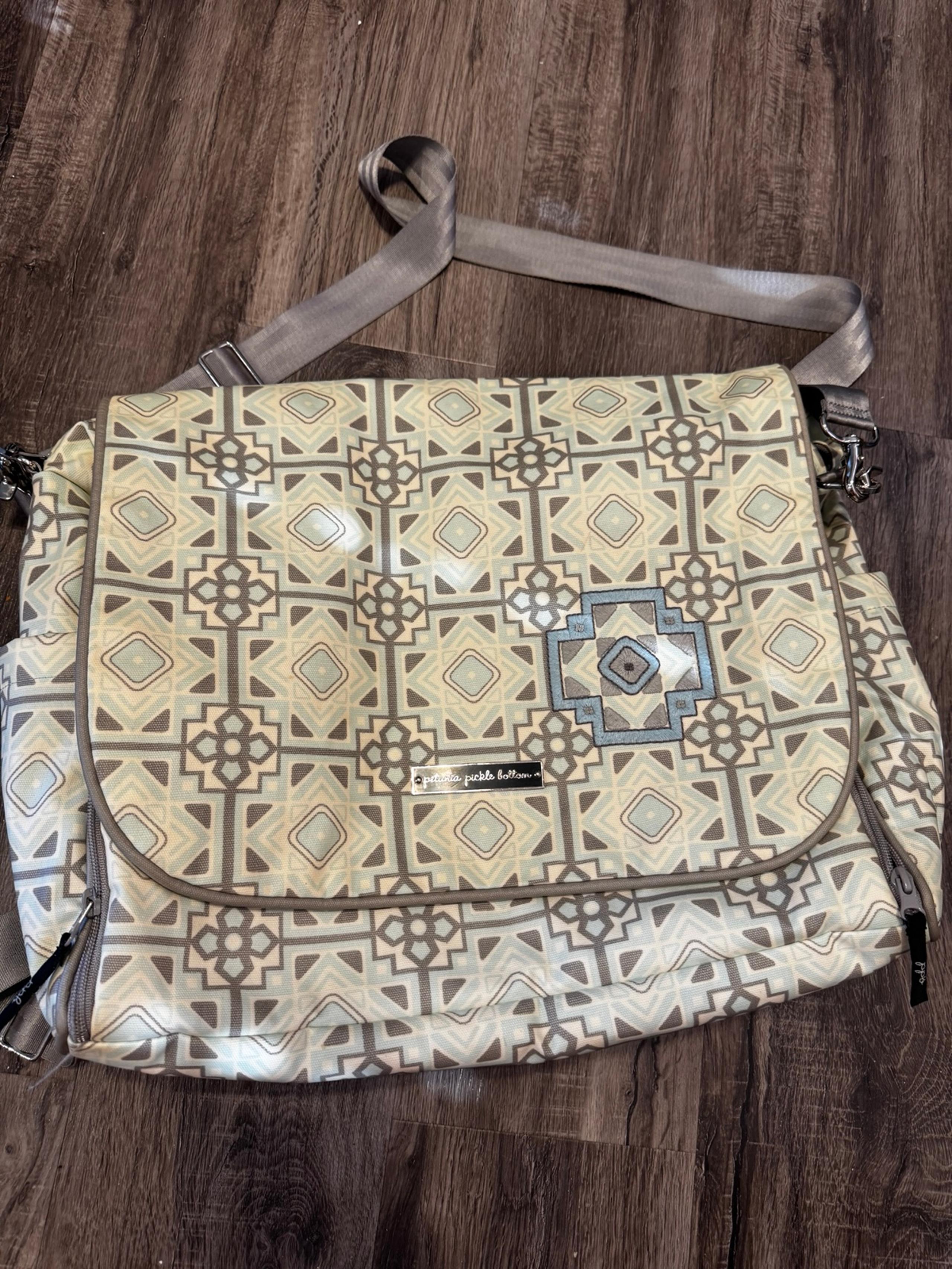 Petunia Pickle Bottom Diaper Bag Gray Blue Gray Backback Large Shoulder Strap