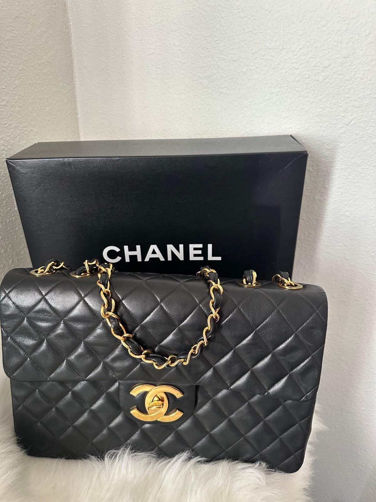 Chanel Vintage Classic Single Flap Quilted Lambskin Jumbo Leather Shoulder Bag