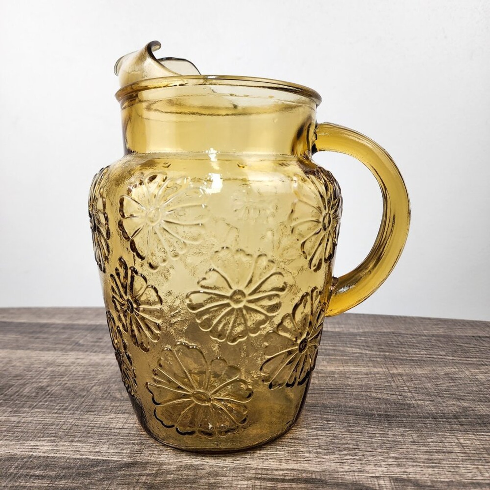 Anchor Hocking Amber Glass Spring Song Mid-Century Vintage Pitcher Daisy 50s 60s