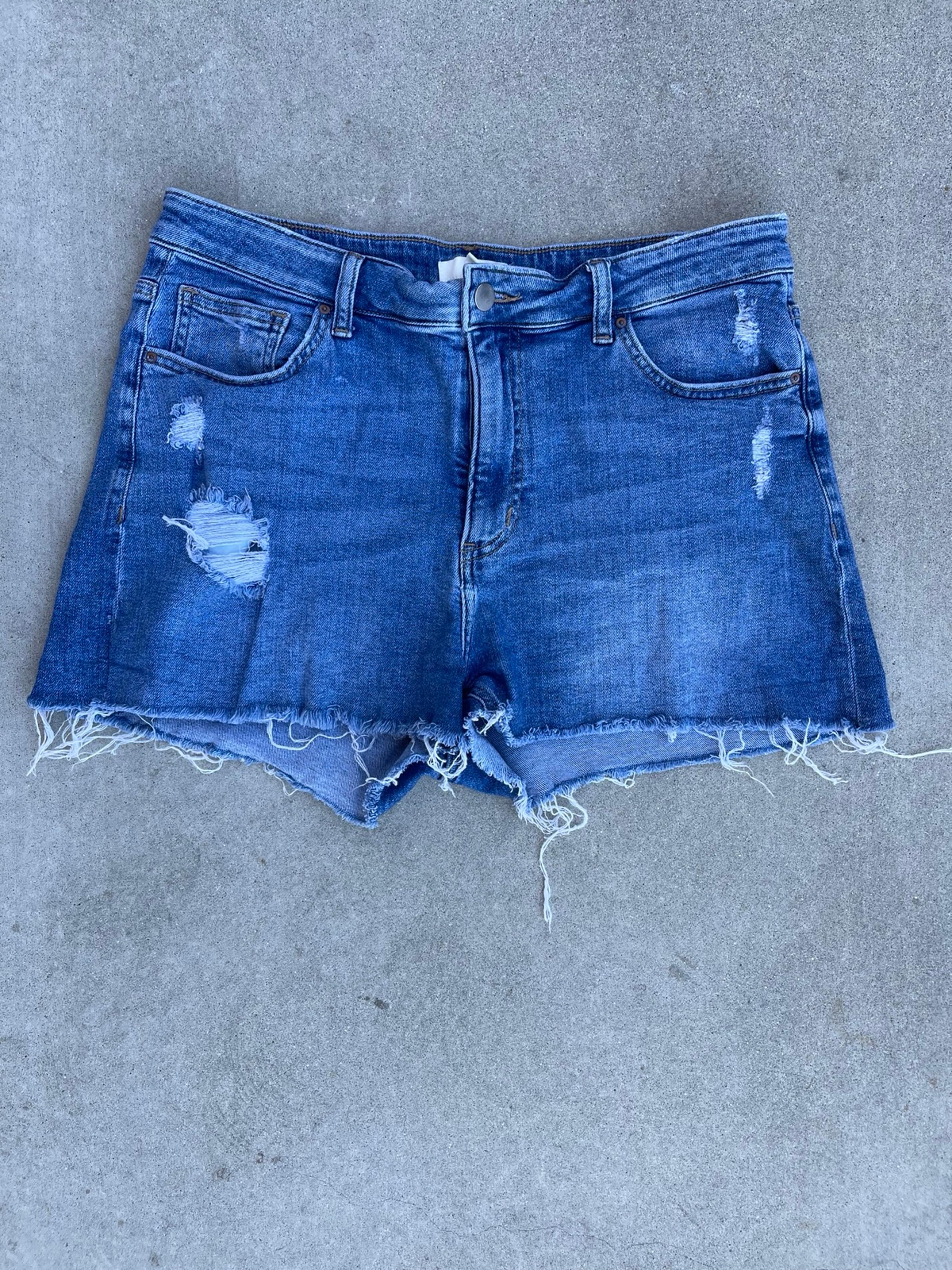H&M Women’s Distressed Denim Shorts (Size 10)