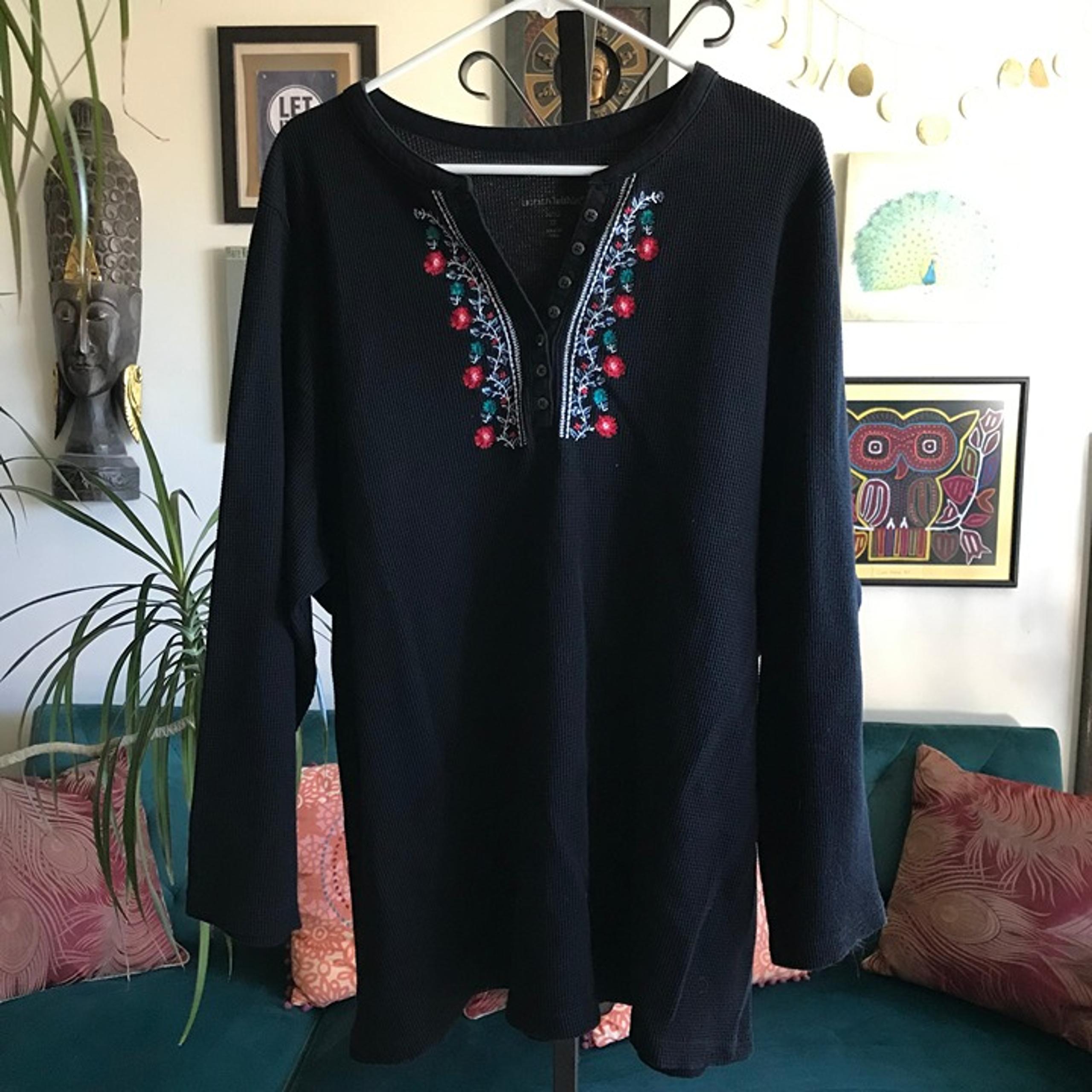 WOMAN WITHIN size 3X Black Thermal Waffle Knit Floral Embroidered Henley Tunic