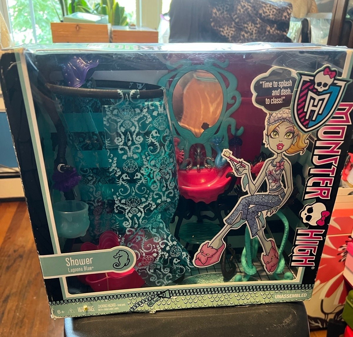 Monster High Spectra Bathroom Play Set