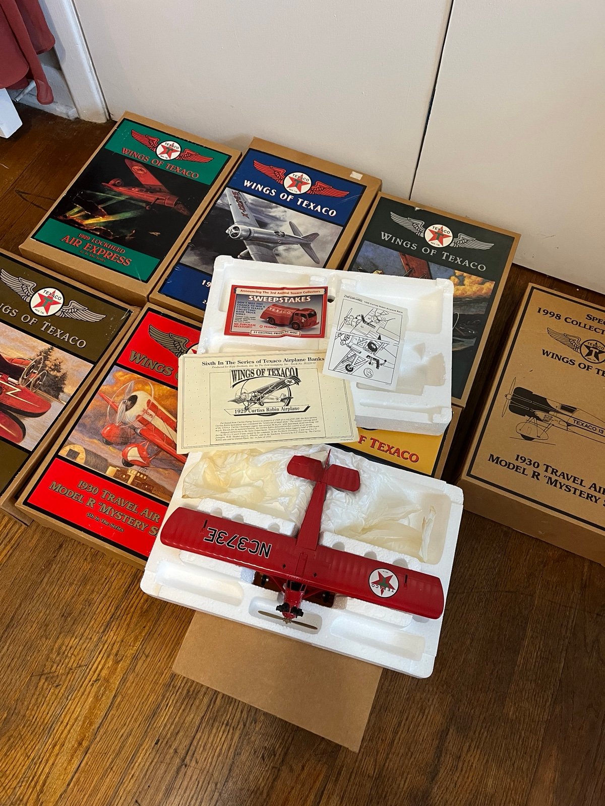 Vintage Collectible Model Airplanes