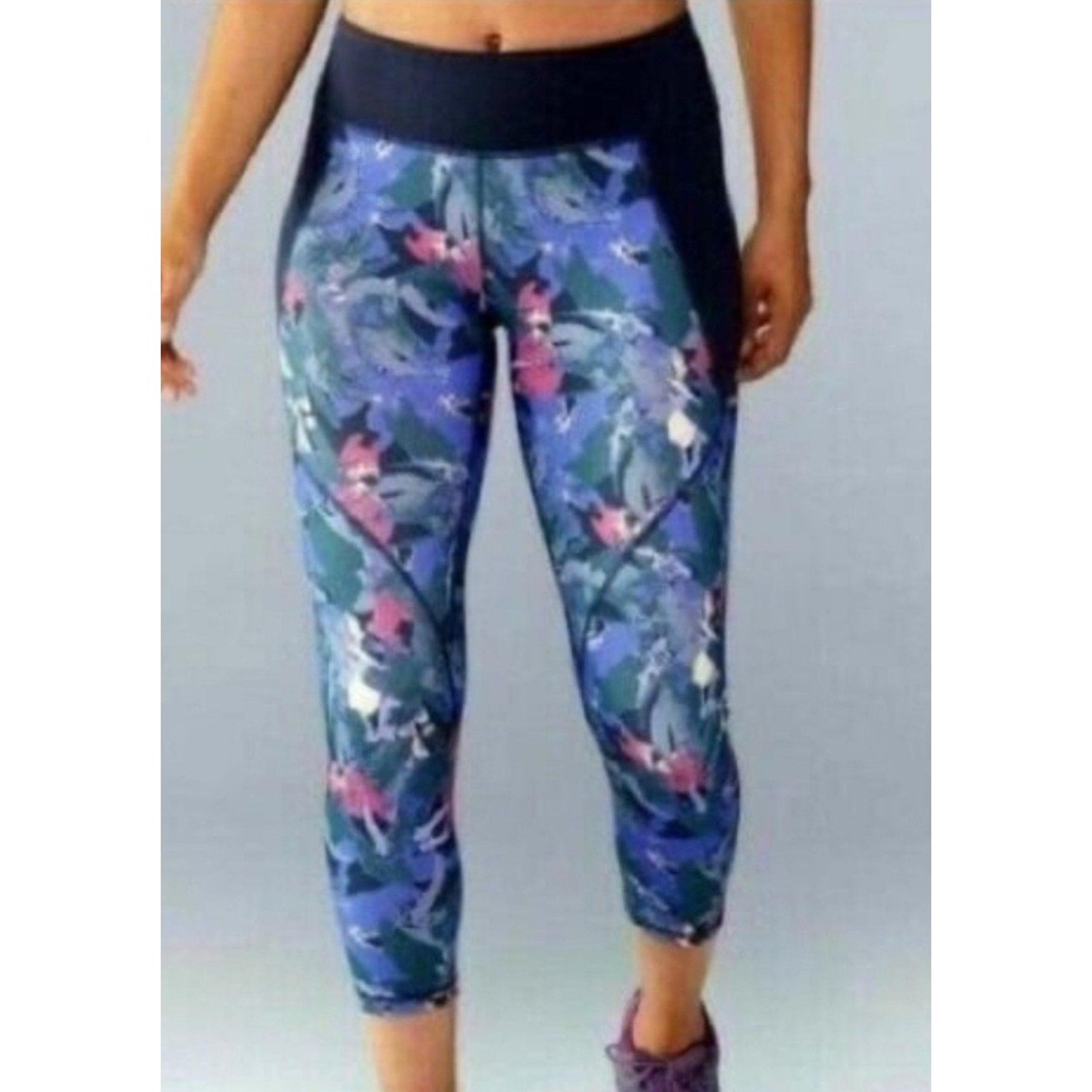 - Women's Centered Crop Leggings Abstract Jungle - Size XS Sportswear - Patagonia