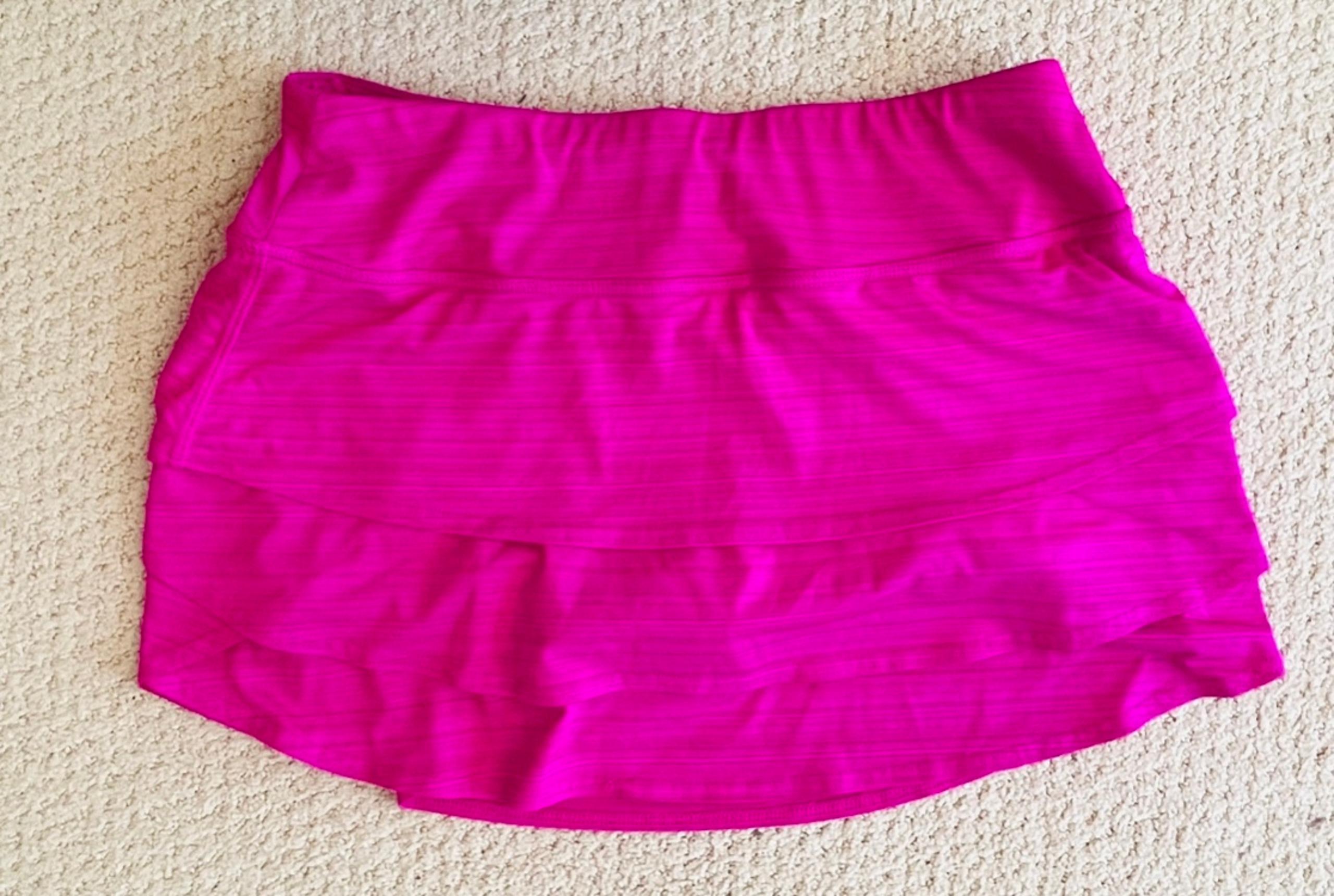 Athleta Women's Athletic Tennis Golf Bright Fuchsia Pink Skirt Skort Size M ec