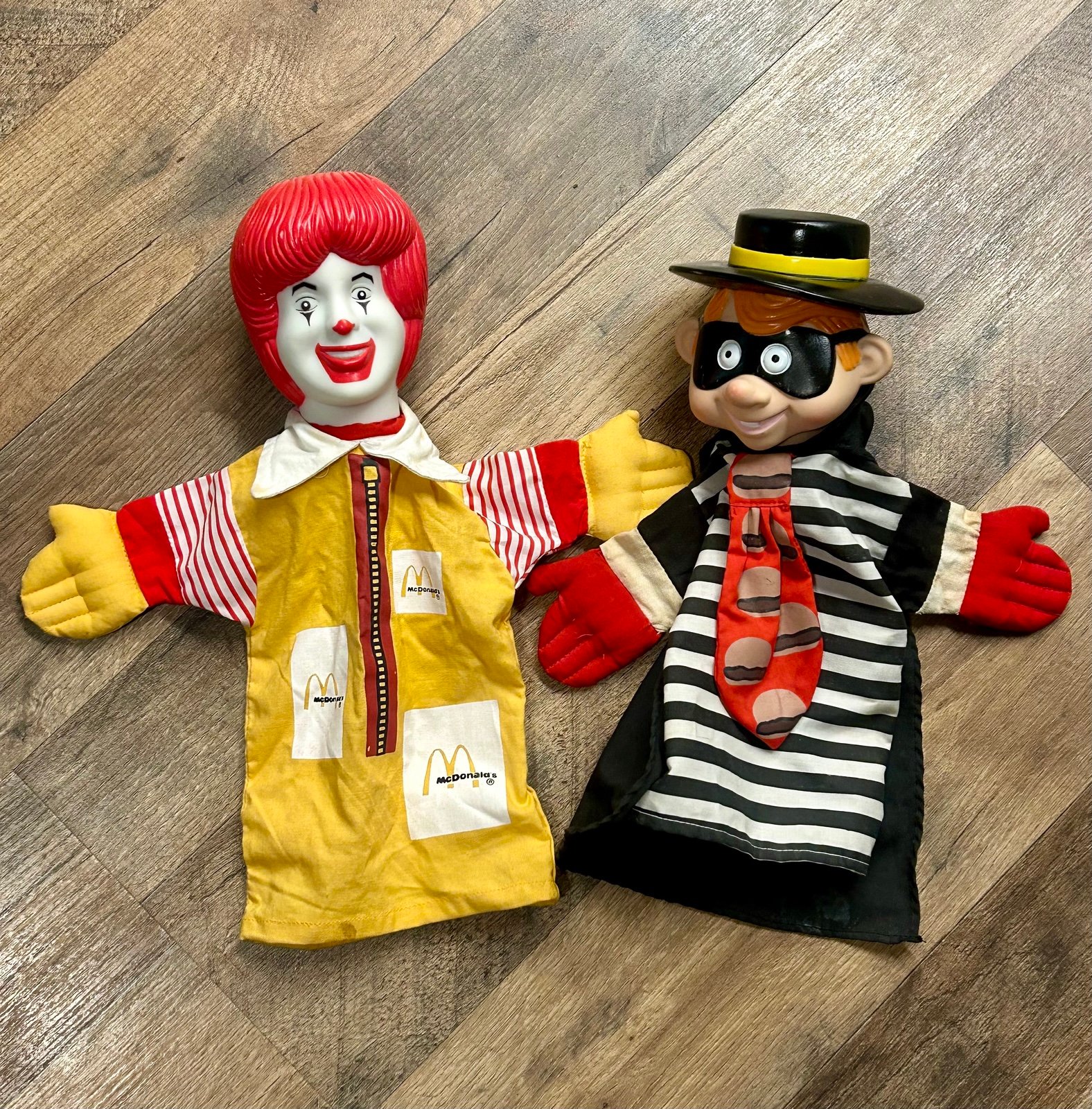 VTG 1993 McDonald’s Ronald McDonald & Hamburglar Hand Puppets Collectibles
