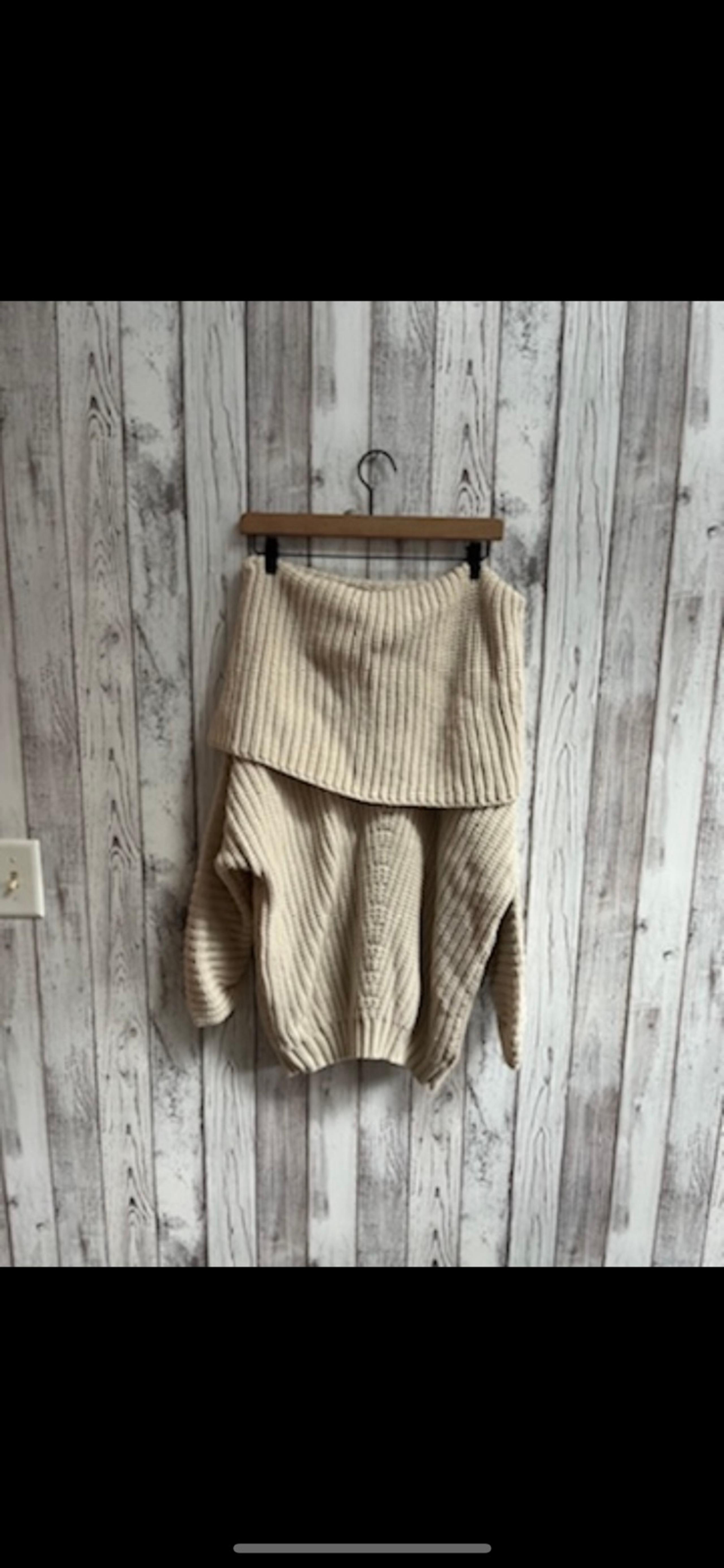 Umgee tan cowl neck knit sweater size small