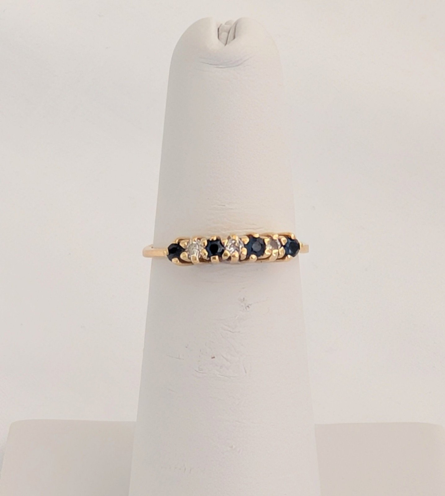 1/5 Carat sapphire & diamond ring 14k gold retail price 600 my price only 225!