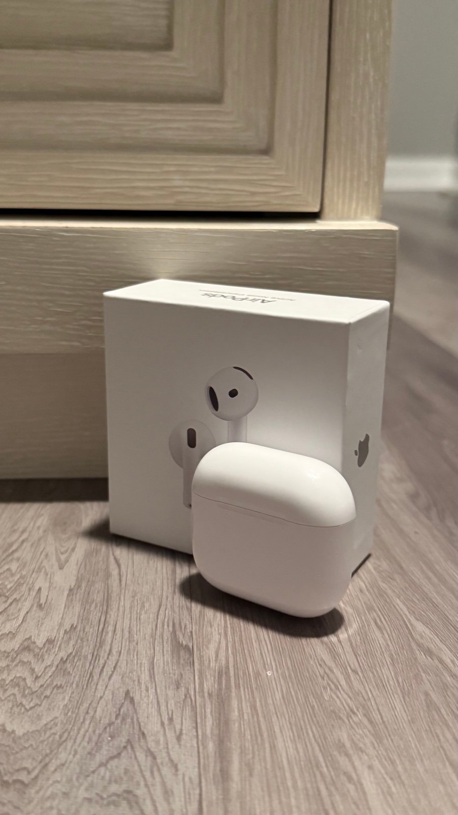 AirPods 4 anc