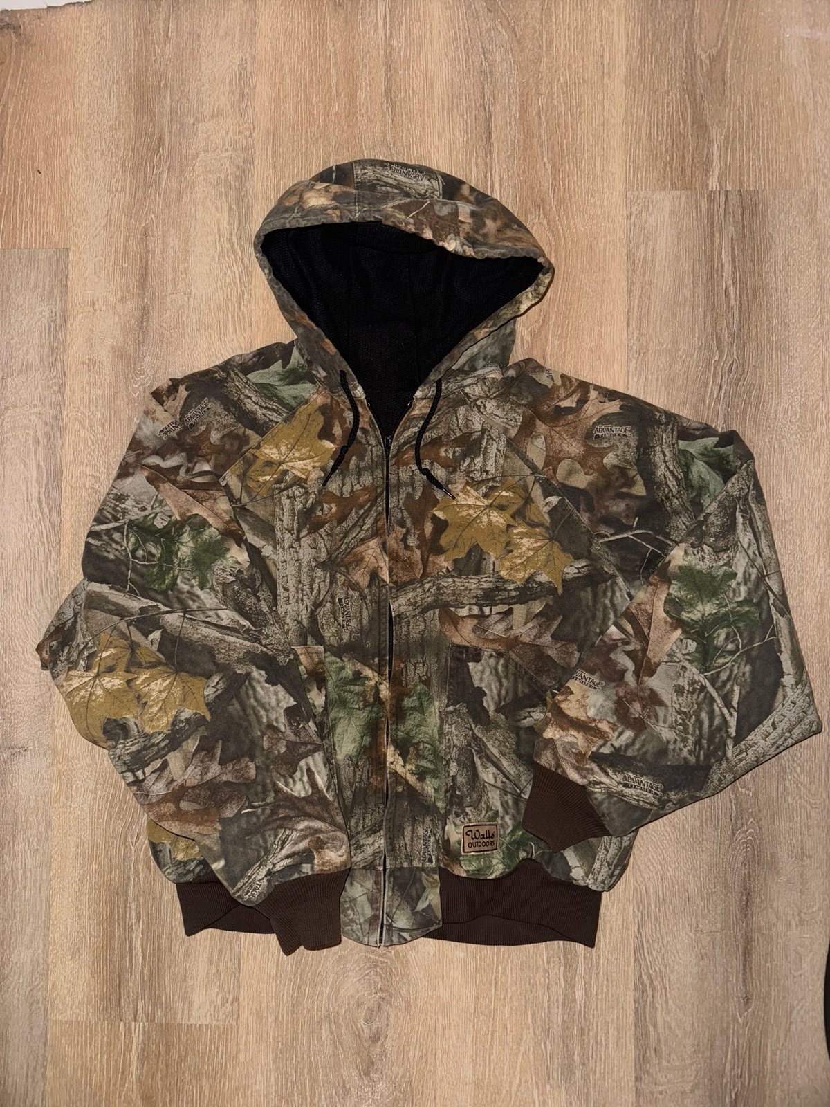 Vintage Camo Jacket Walls Outdoor