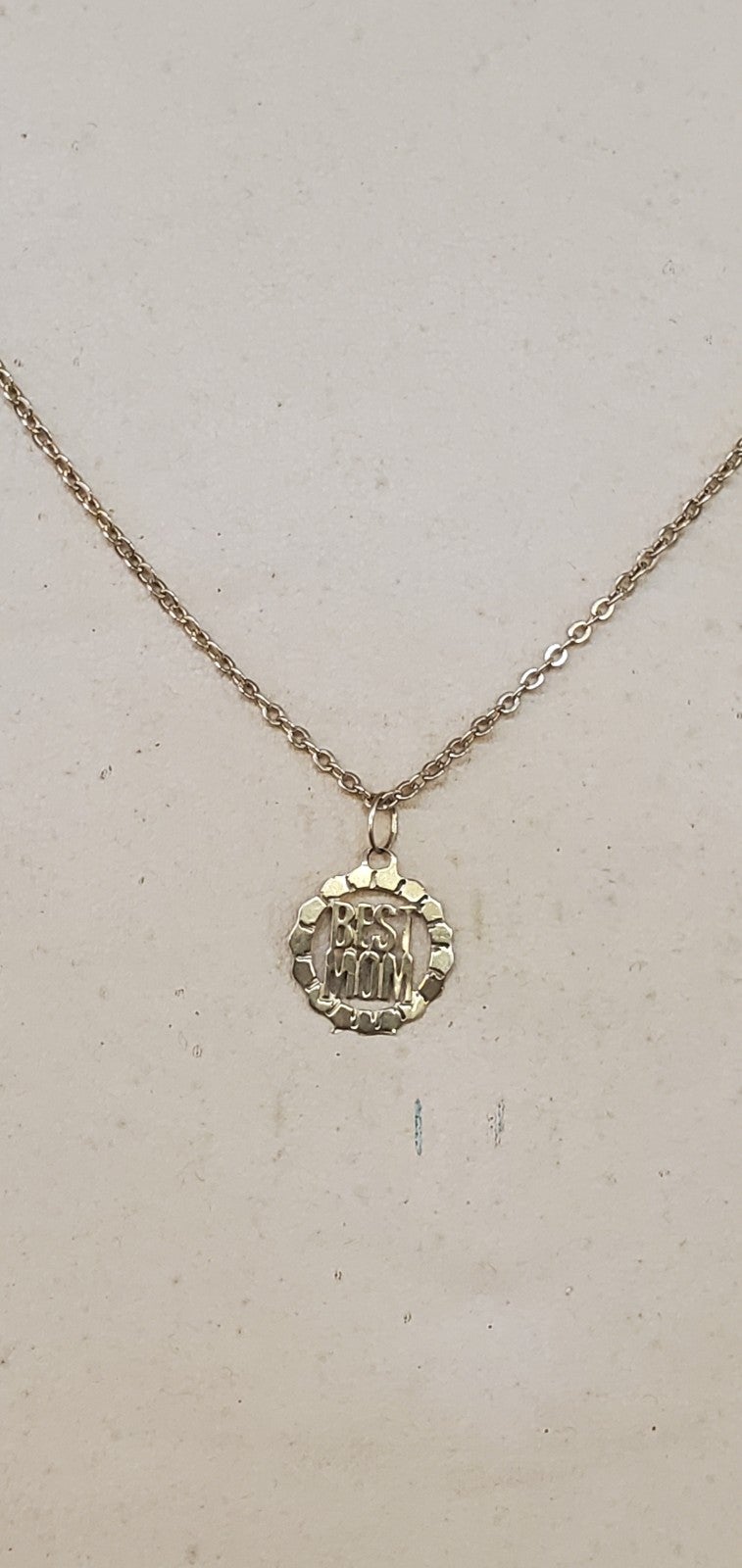 Mothers 14karat Yellow Gold necklace