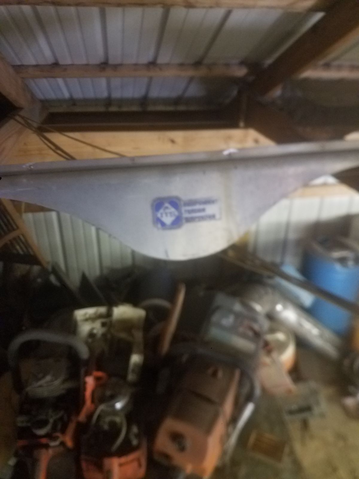 Enclosed trailer fenders