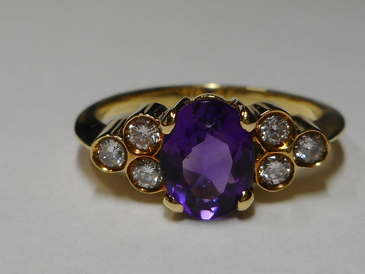 Ring Amethyst Diamond 18kt Size 6 3/4