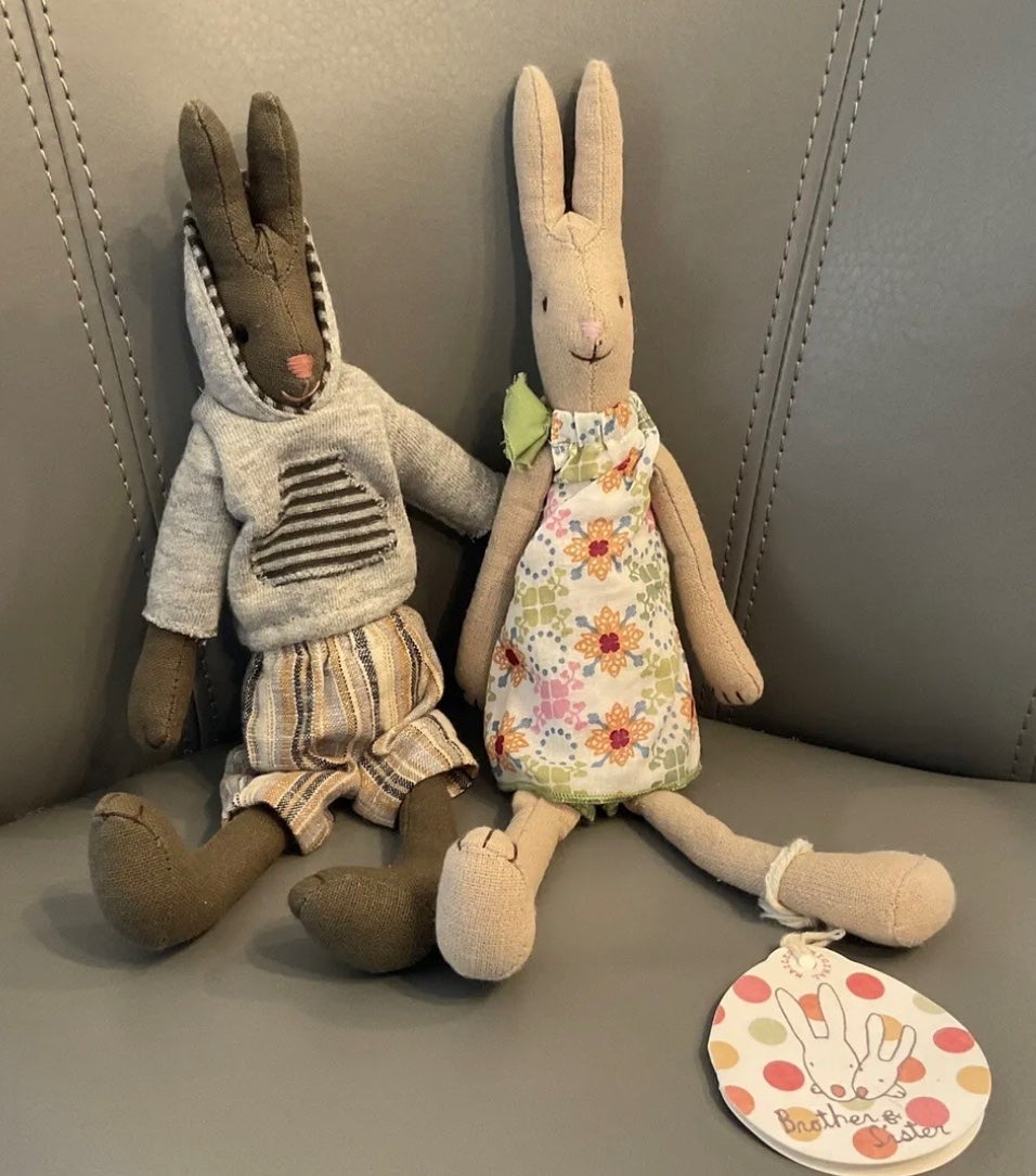 VERY RARE Maileg Brother/Sister bunnies (set of 2) 11”/girl w/tag/magnetic hands
