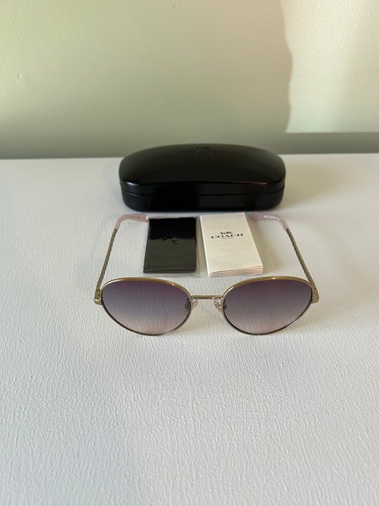 Coach HC 7114 L1148 Women's Sunglasses