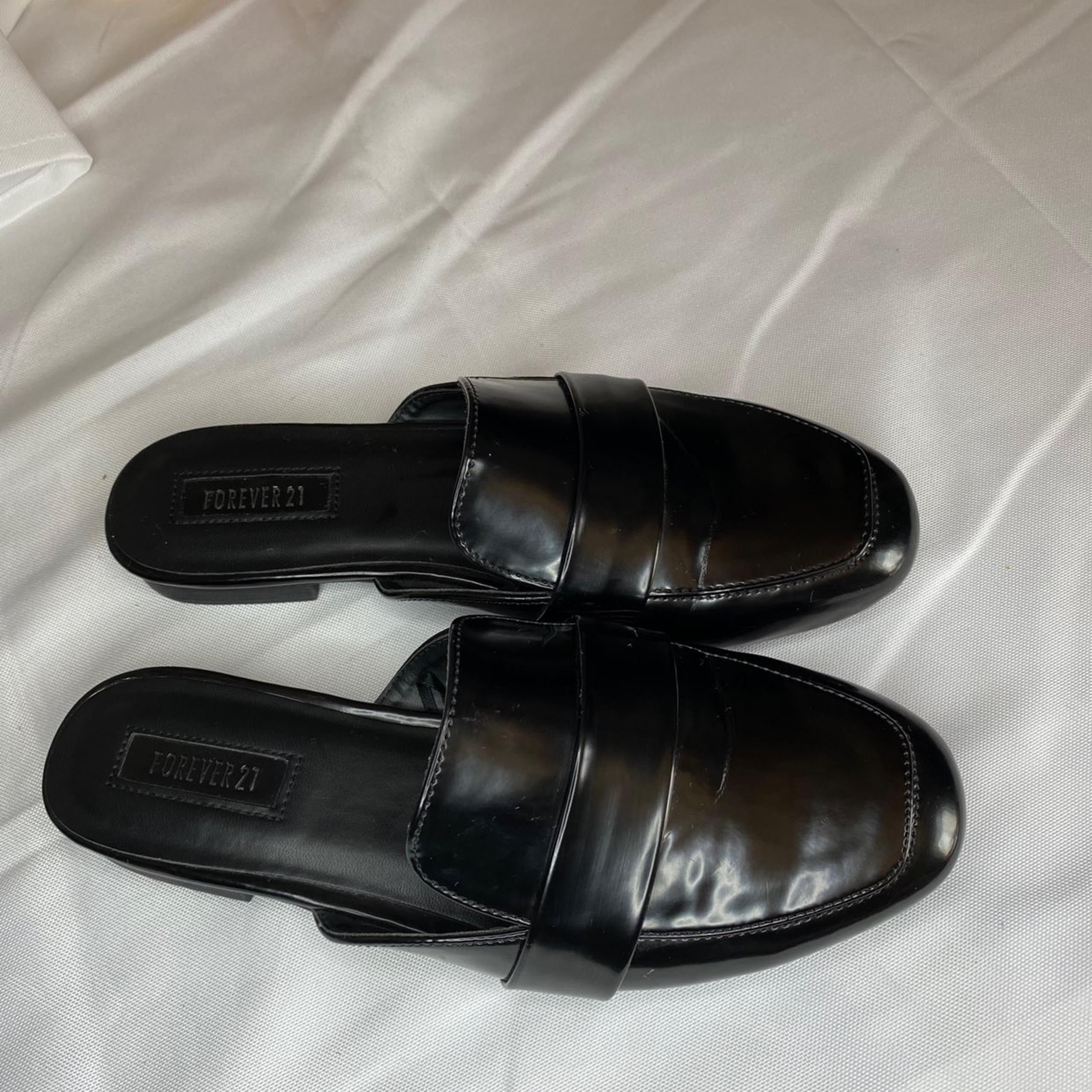Forever21 slipon Patent leather Mule