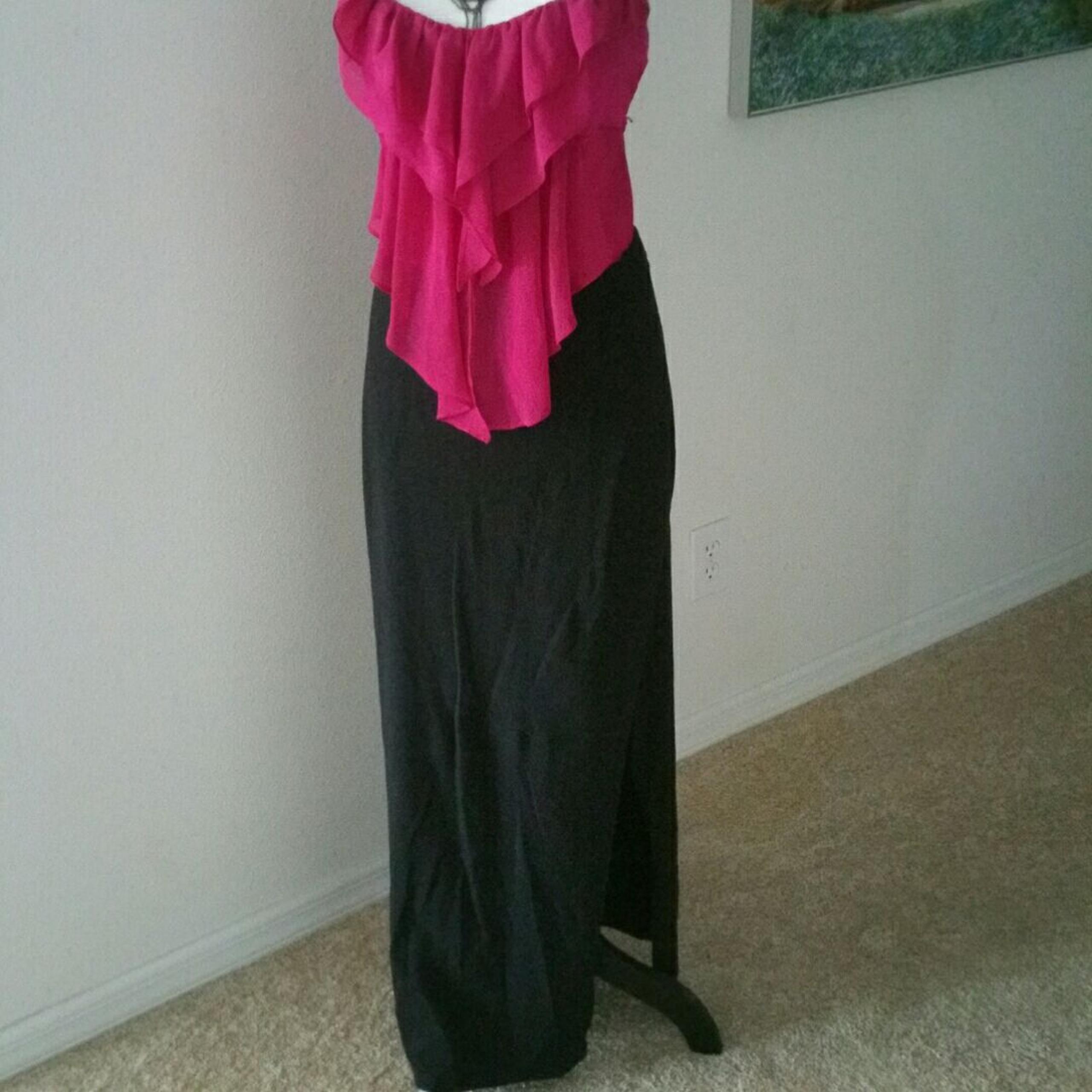 Med Xhilaration maxi skirt with slit