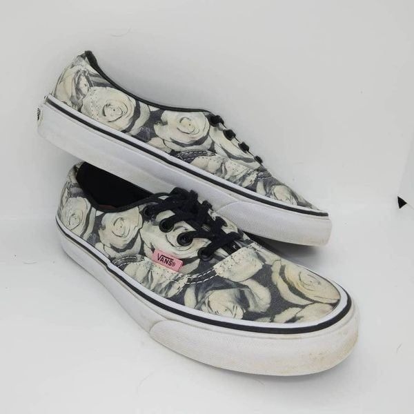 VANS Rose Floral Women's Pre-owned Skate Sneakers - sz. 6 1/2