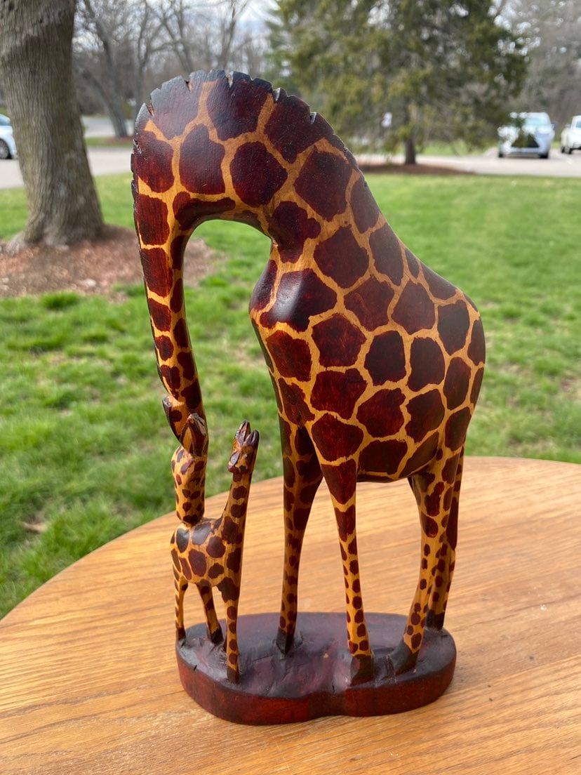 Giraffe w/ baby