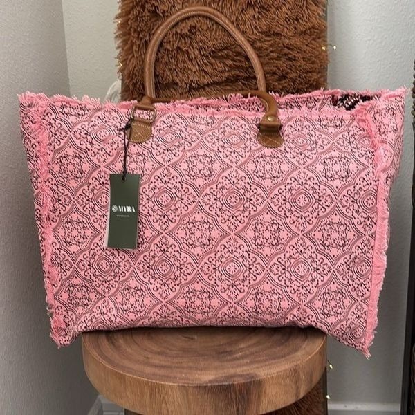 Myra Triple Fork Ranch Weekender in Rose