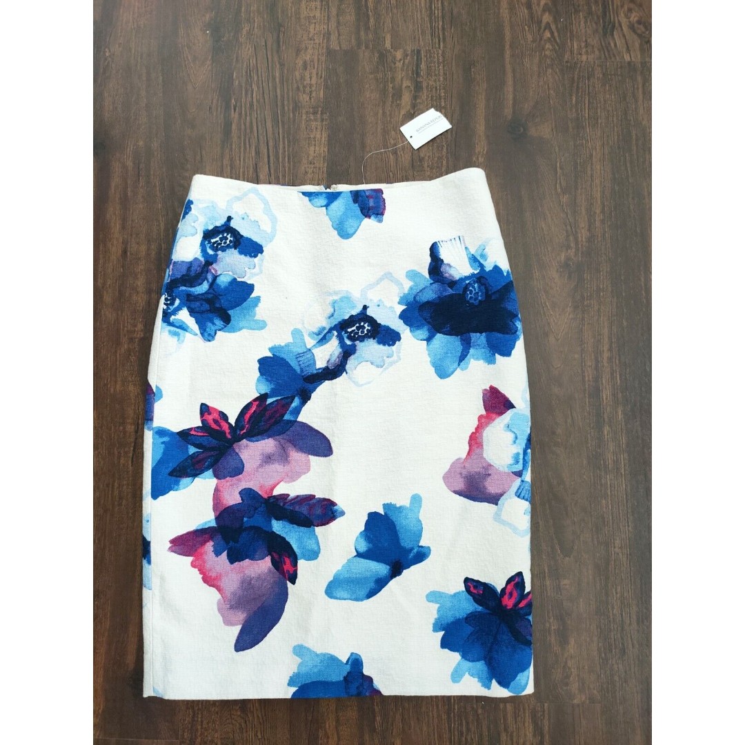 Banana Republic Sz 2 Petite White Blue Floral Celia Watercolor Pencil Skirt W29