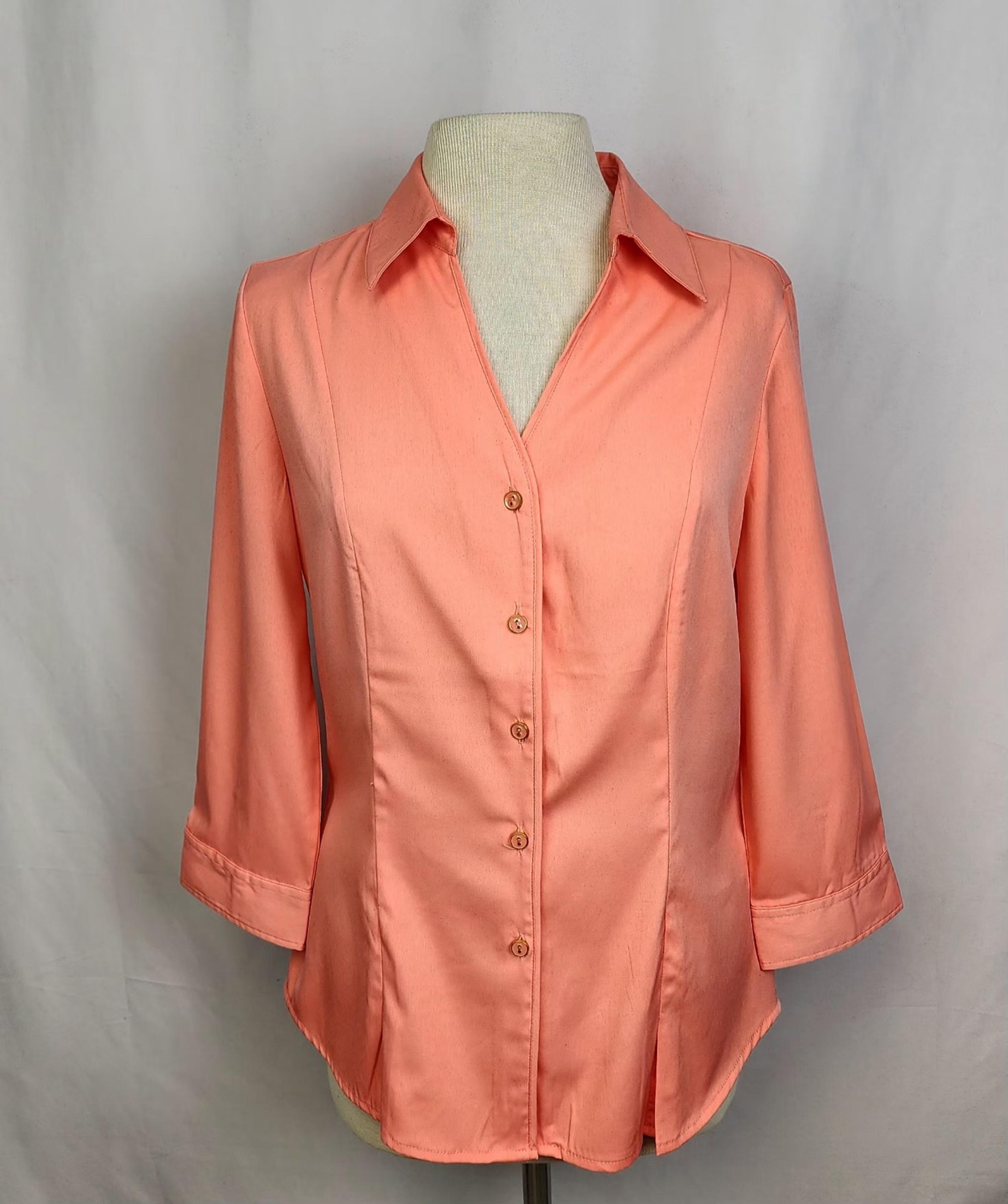 Women's Cato Peach 3/4 Sleeve Button Down Top Size M