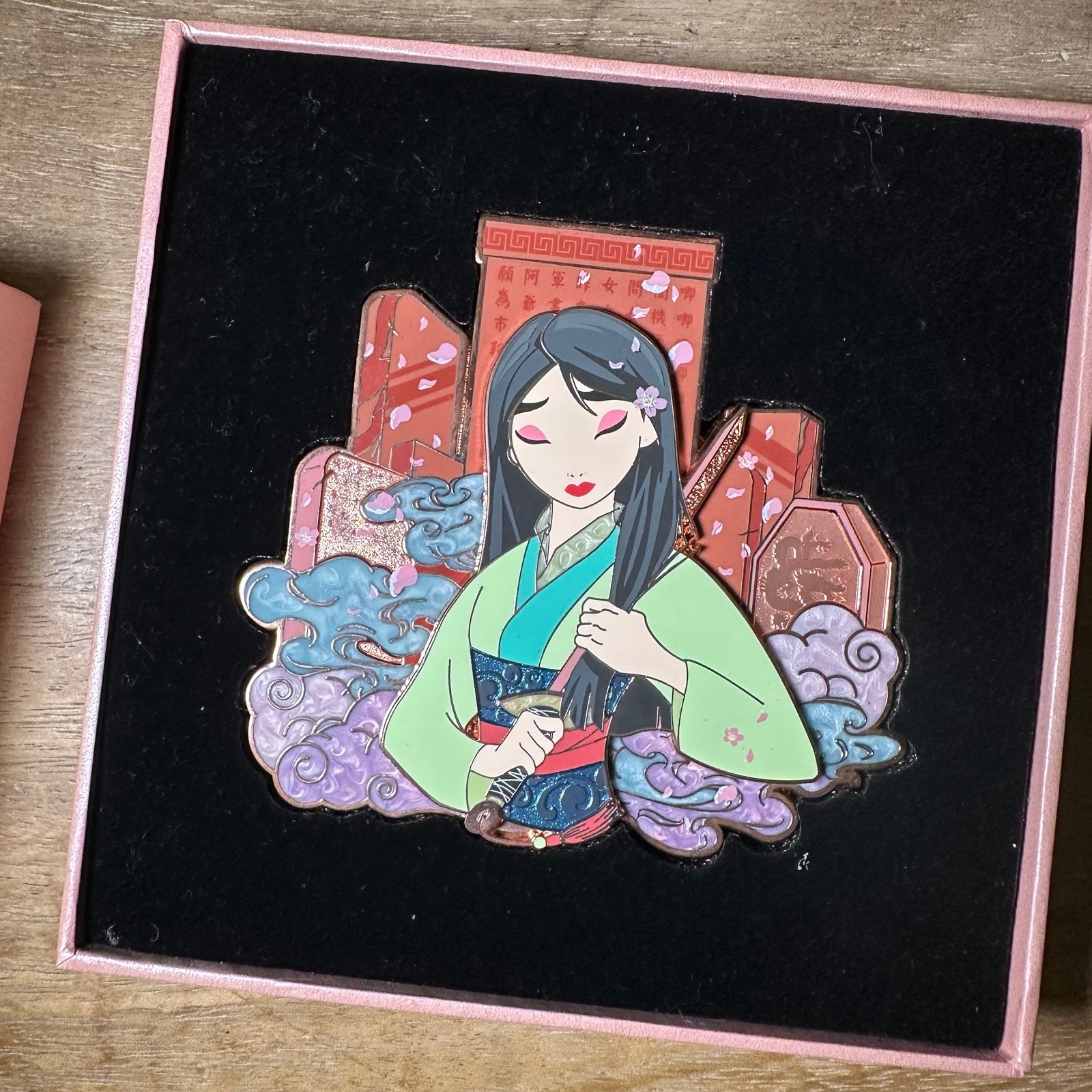 Mulan Disney fantasy pin LE and long sold out