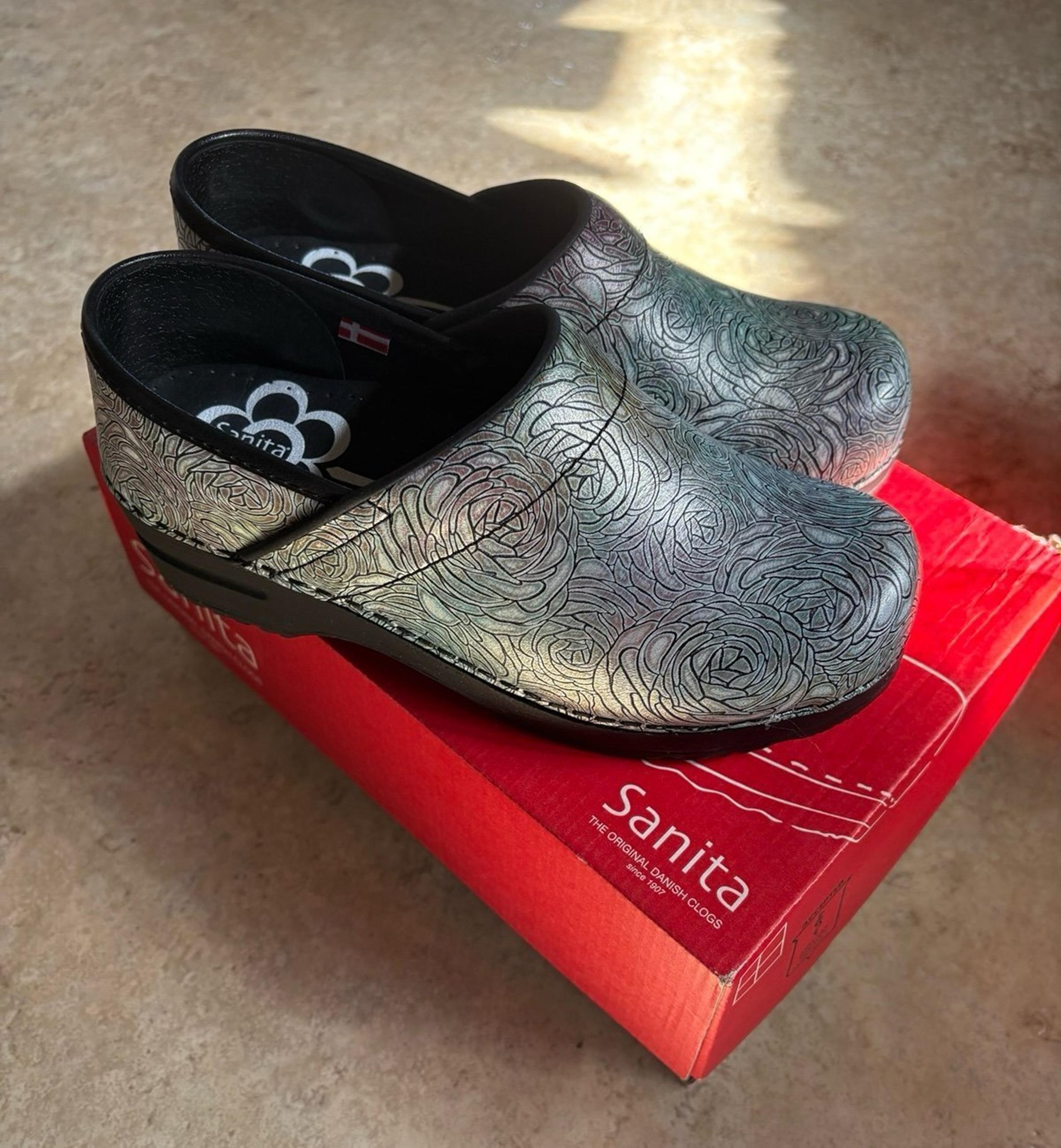 Sanita Professional Shoes, Mittersill Embossed Leather, Size 36