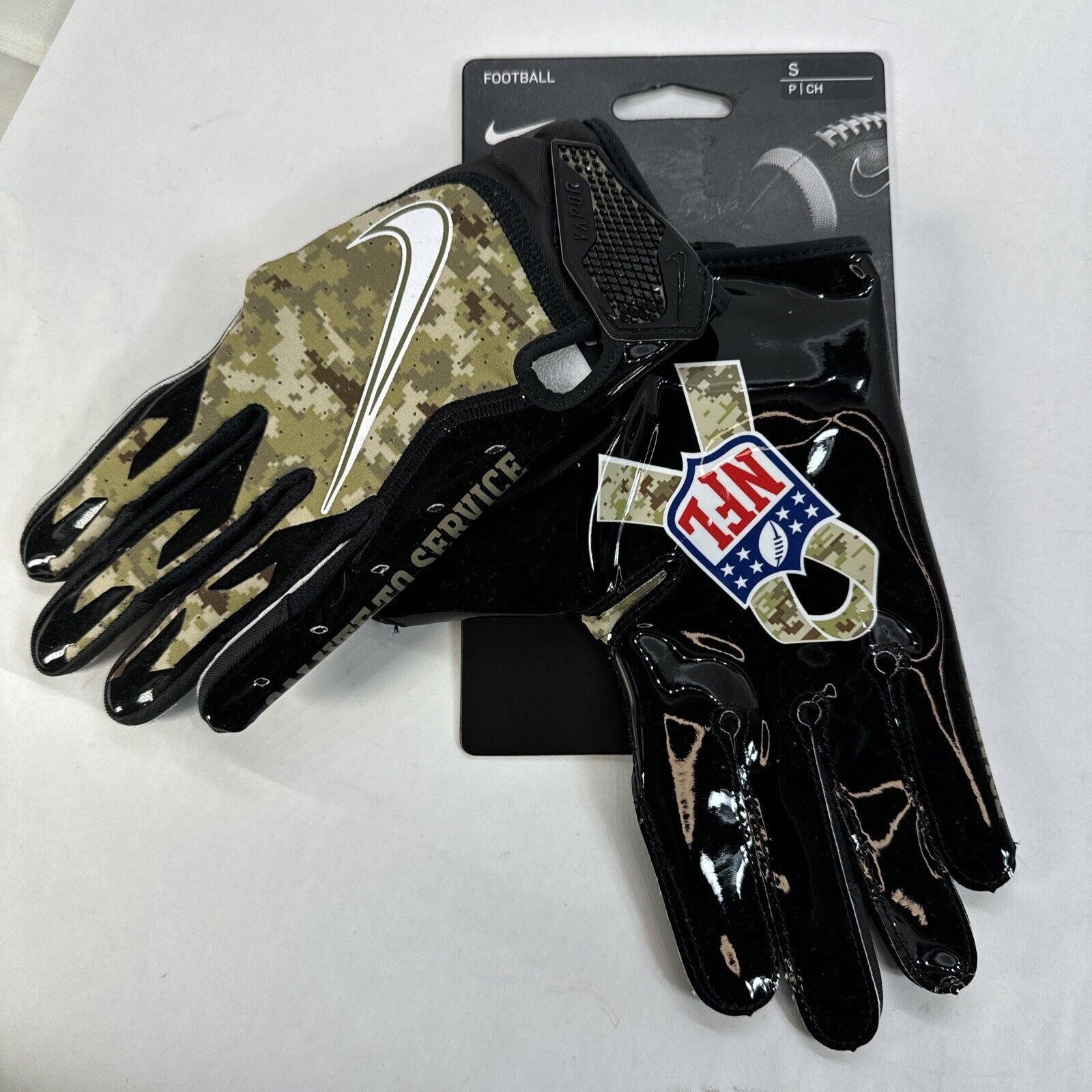 Nike Vapor Jet 6.0 Salute to Service Football Gloves Camo Men’s Size S