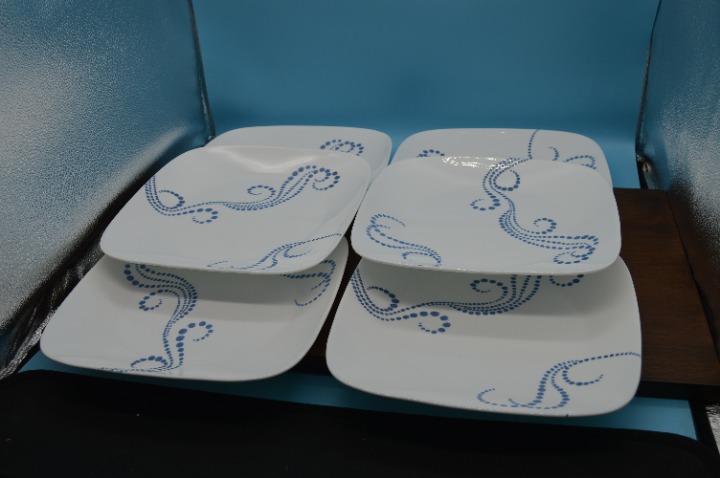 Dinner Plate Whimsical Dots (Corelle) by Corning Set of 6