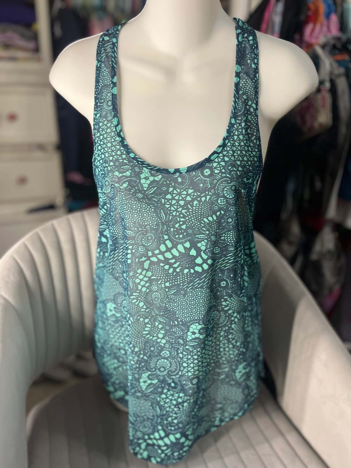 Lululemon Teal Paisley Mesh Tank Top / 105 Singlet
