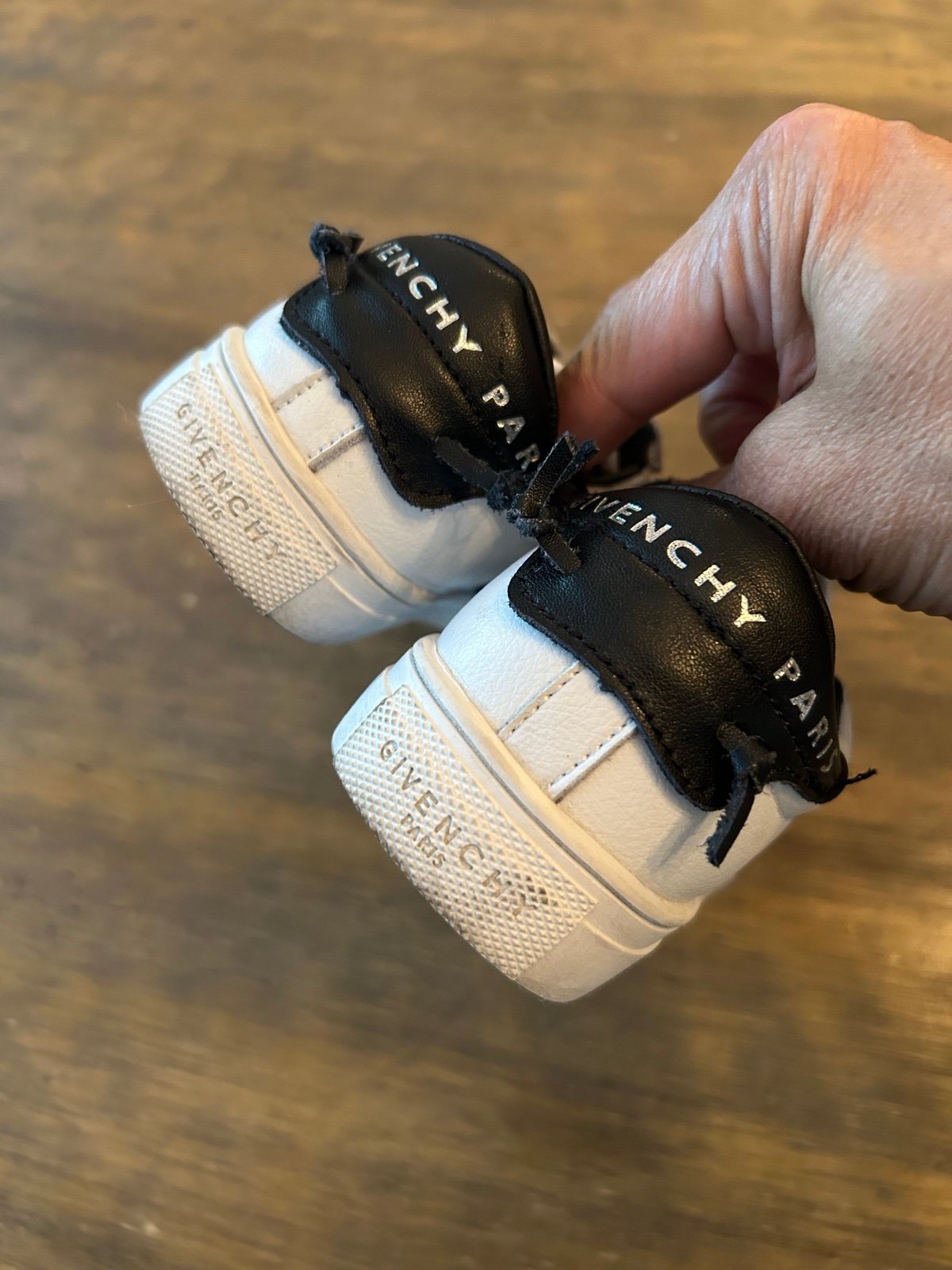 Givenchy Leather Printed Sneakers kids 12 White Black Italy