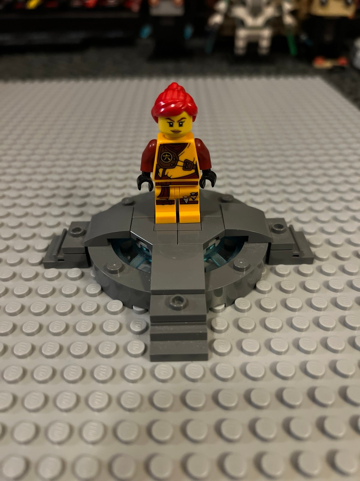 Lego Ninjago Skylor Minifigure