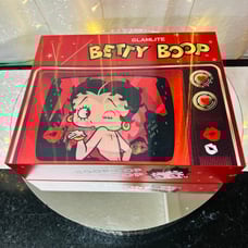 Betty Boop makeup