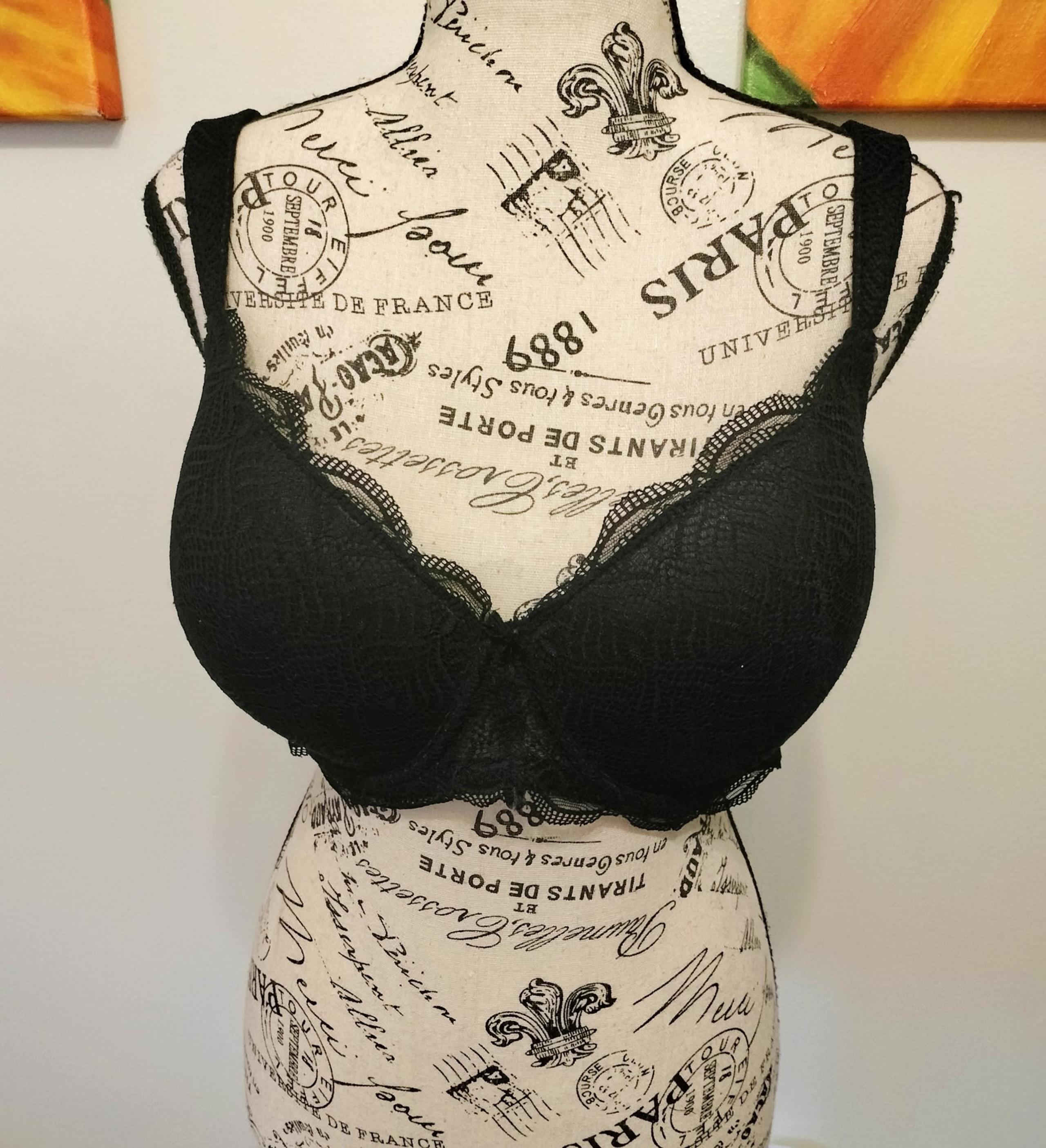 NWOT! Delta Burke Black Lace Underwire Bra Style 4512-120 Size 40D