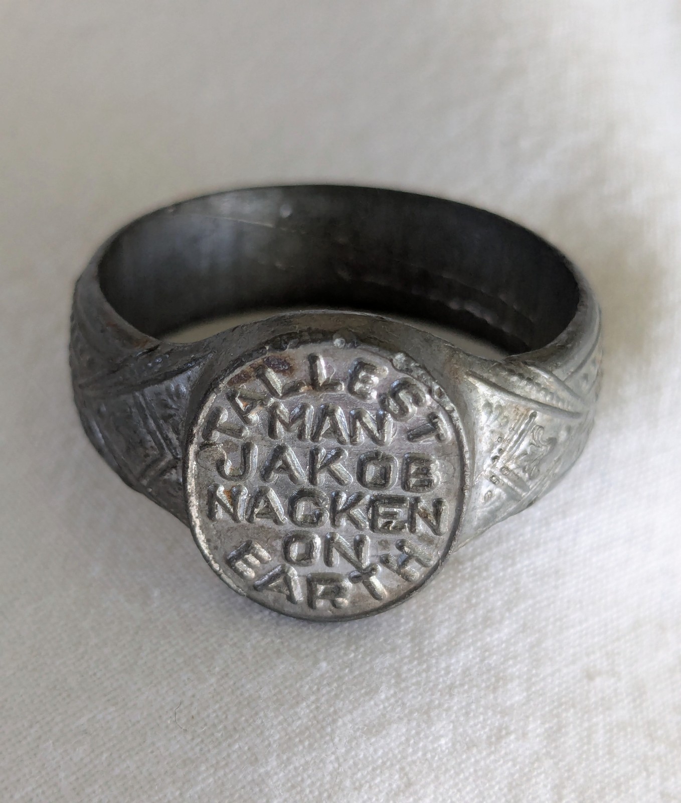 Tallest Man on Earth souvenir ring circus sideshow