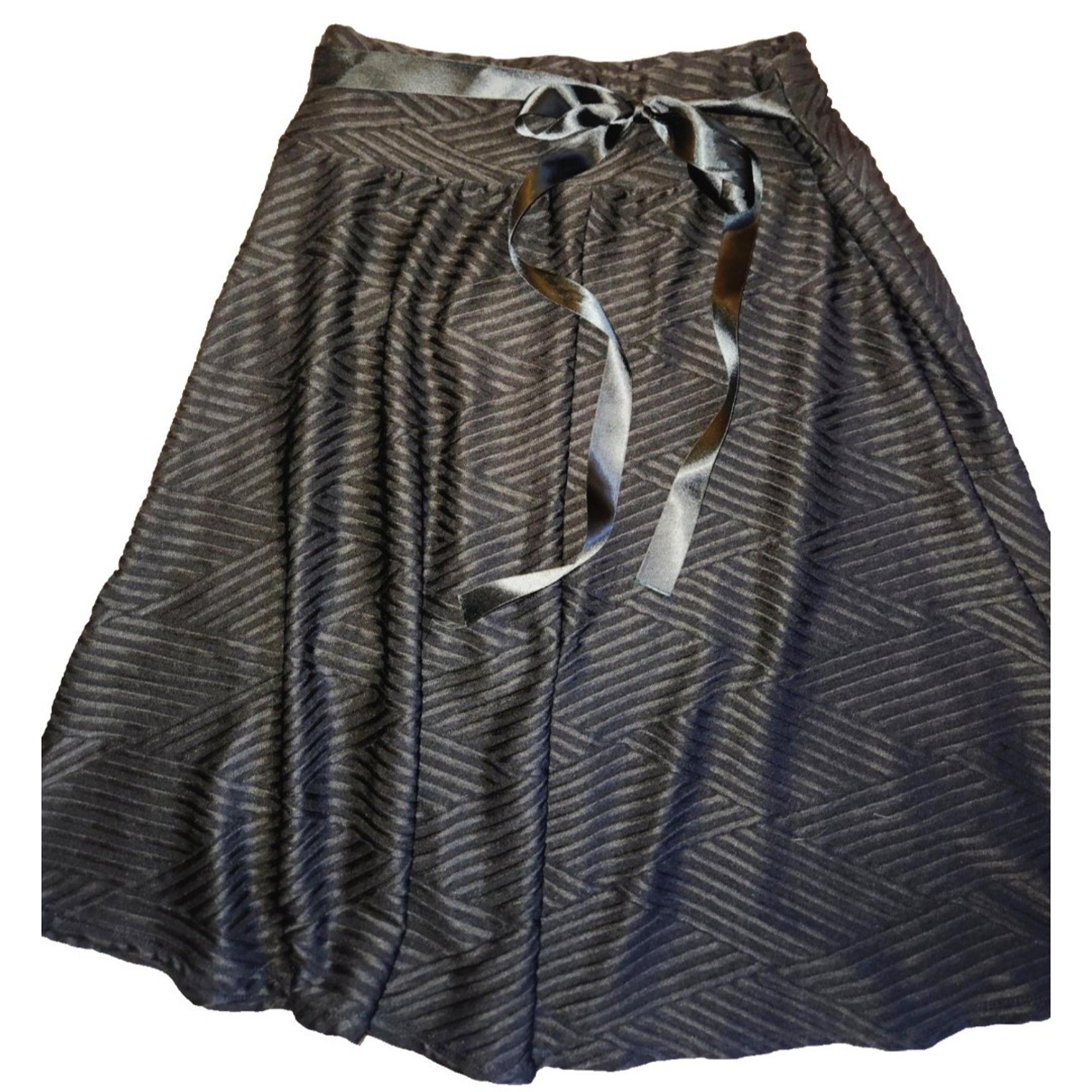 Joe B Women’s Skirt Size M NWT Black Textured A-Line Midi Ribbon Waist Pull-On