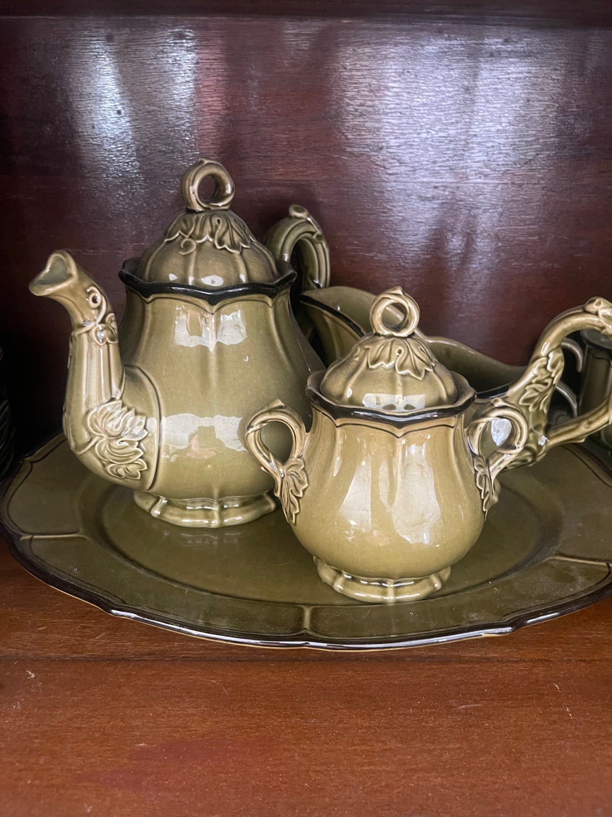 Metlox poppytrail china set