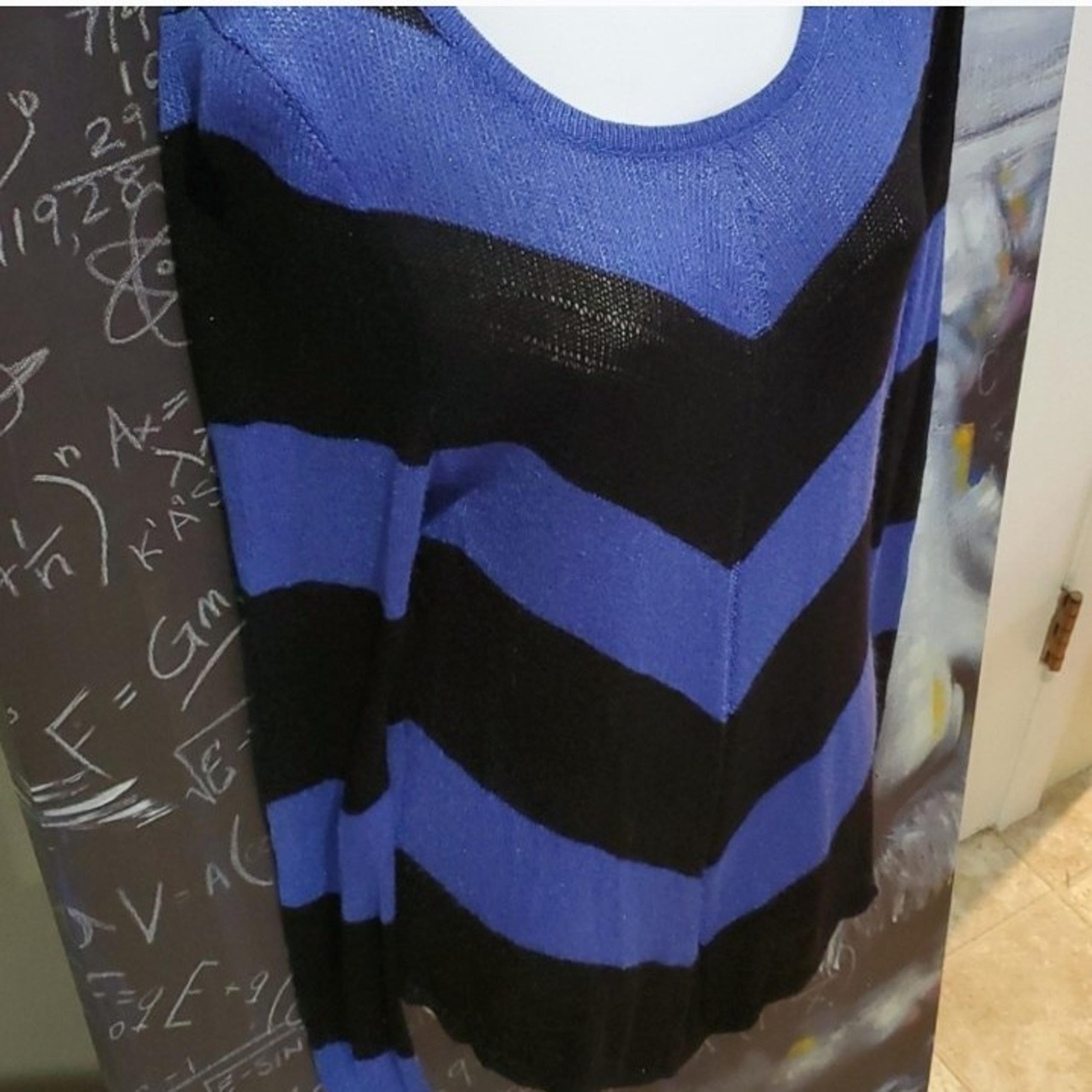 Light Knit Top Jennifer Lopez size Large