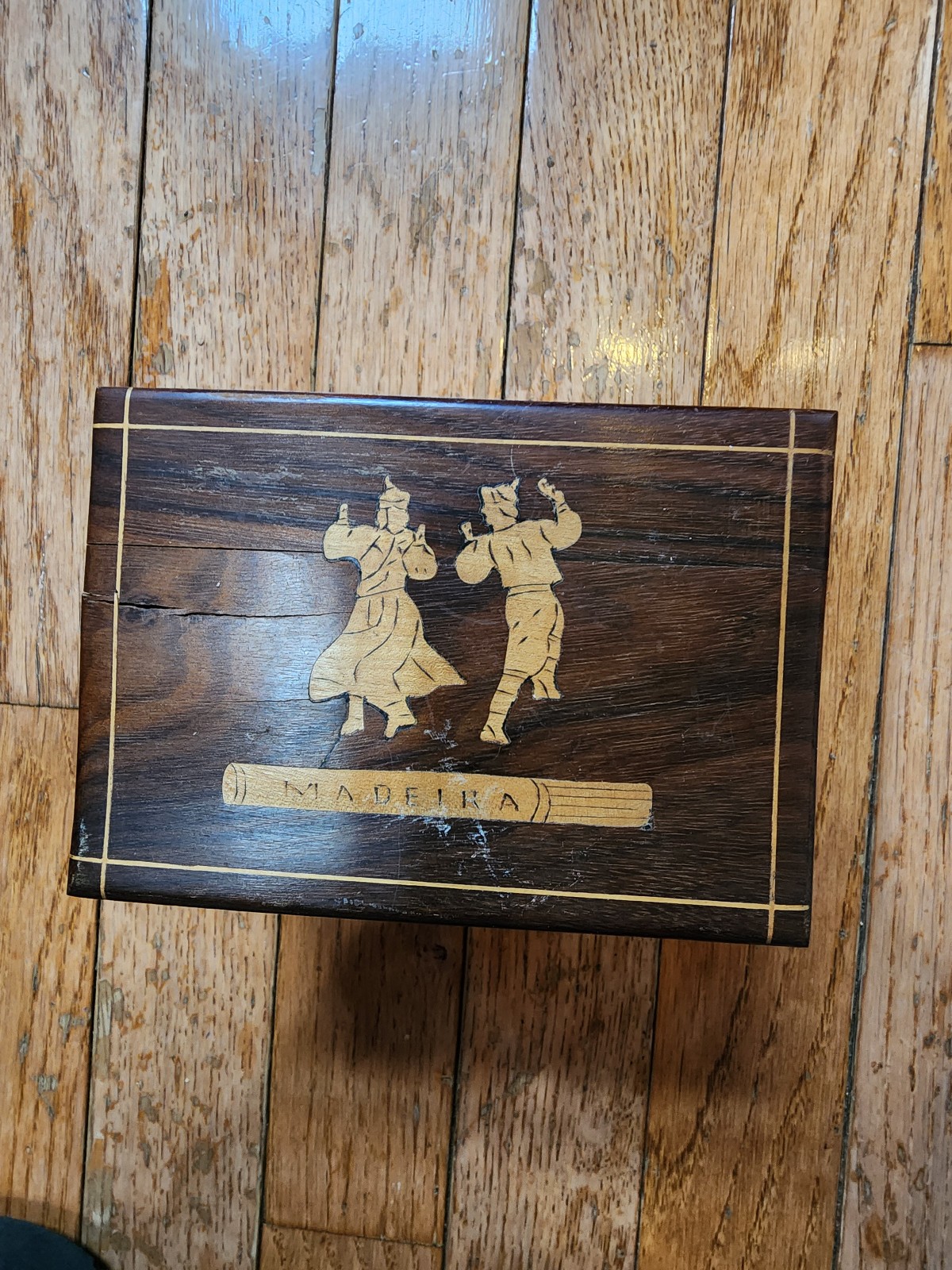 Vintage/Antique Wooden Mecanical Cigarette Dispenser