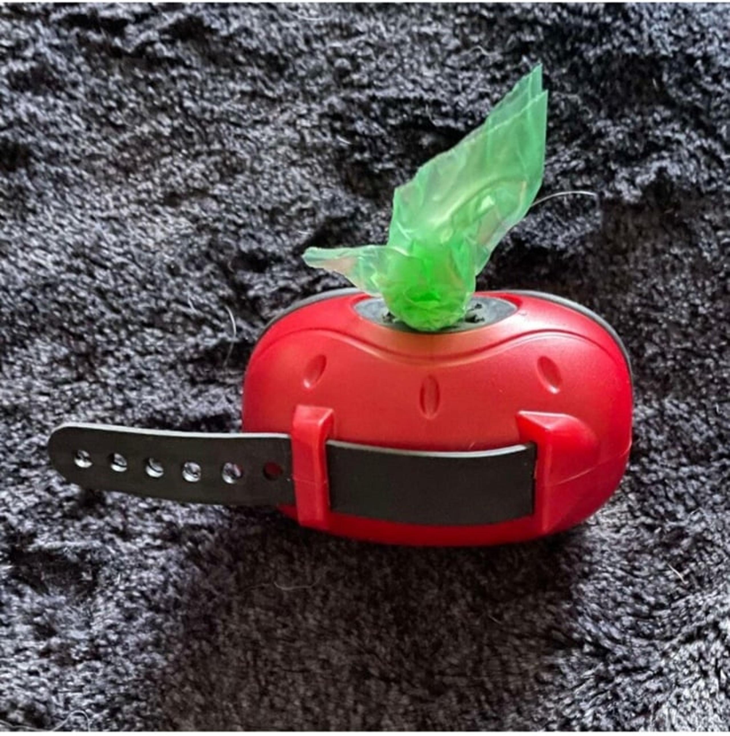 Brand-new Waterproof Waste Bag Leash Dispenser & Refill Roll