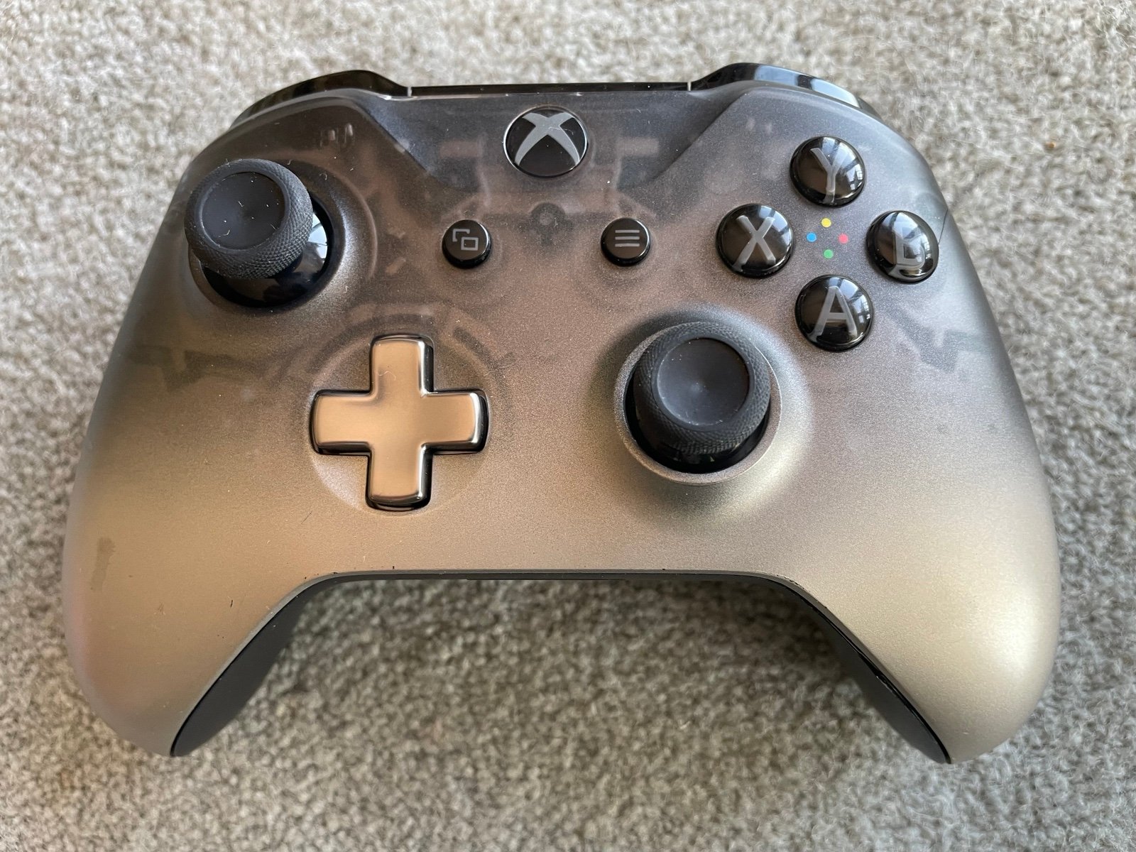 Phantom Black Xbox One controller