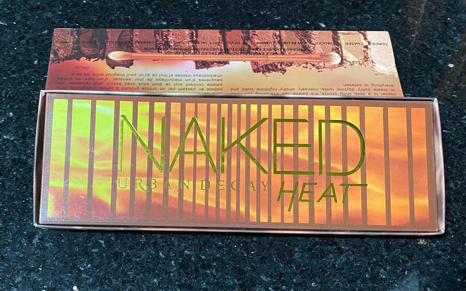 Urban Decay Naked Heat Eyeshadow Palette Full Size 12 Shades & Brush SEALED NEW