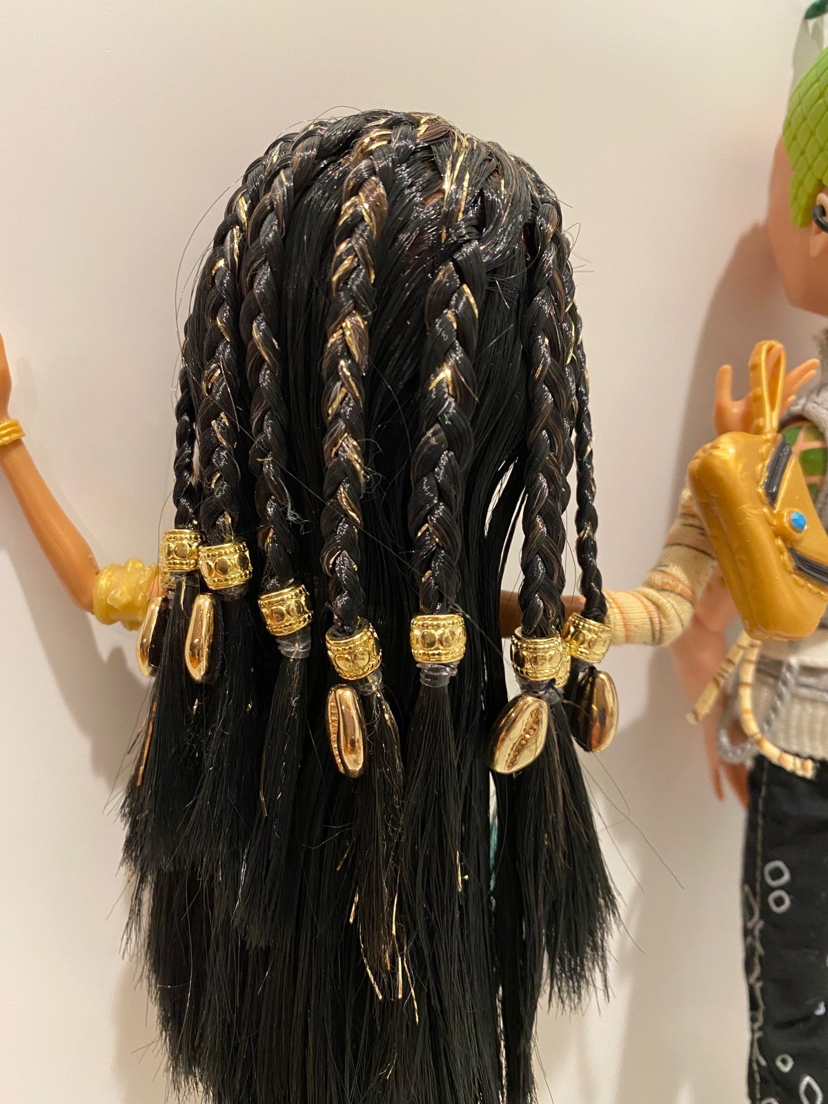 Monster high Cleo shops de Nile and Deuce Gorgon Doll gold elastics, first wave