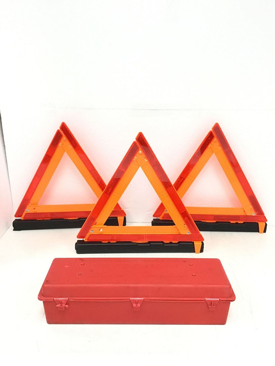 Cortina Emergency Warning Triangle Mart Kit Strato Flare 219