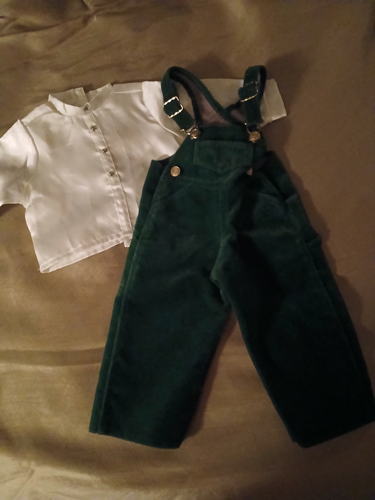 AG GREEN VELVET BIB HOLIDAY OUTFIT