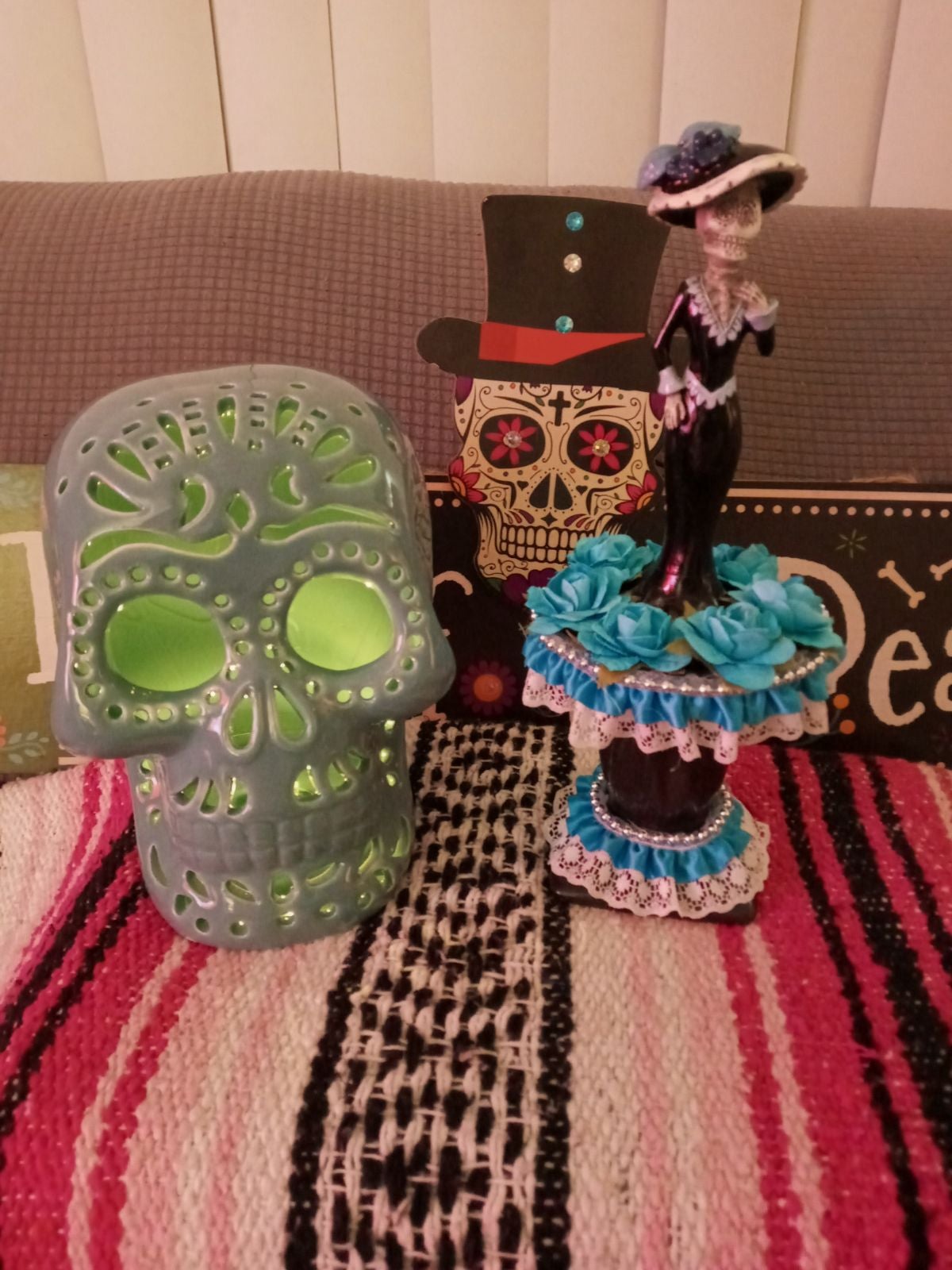DIA De Los Muertos Catrina W/ Roses