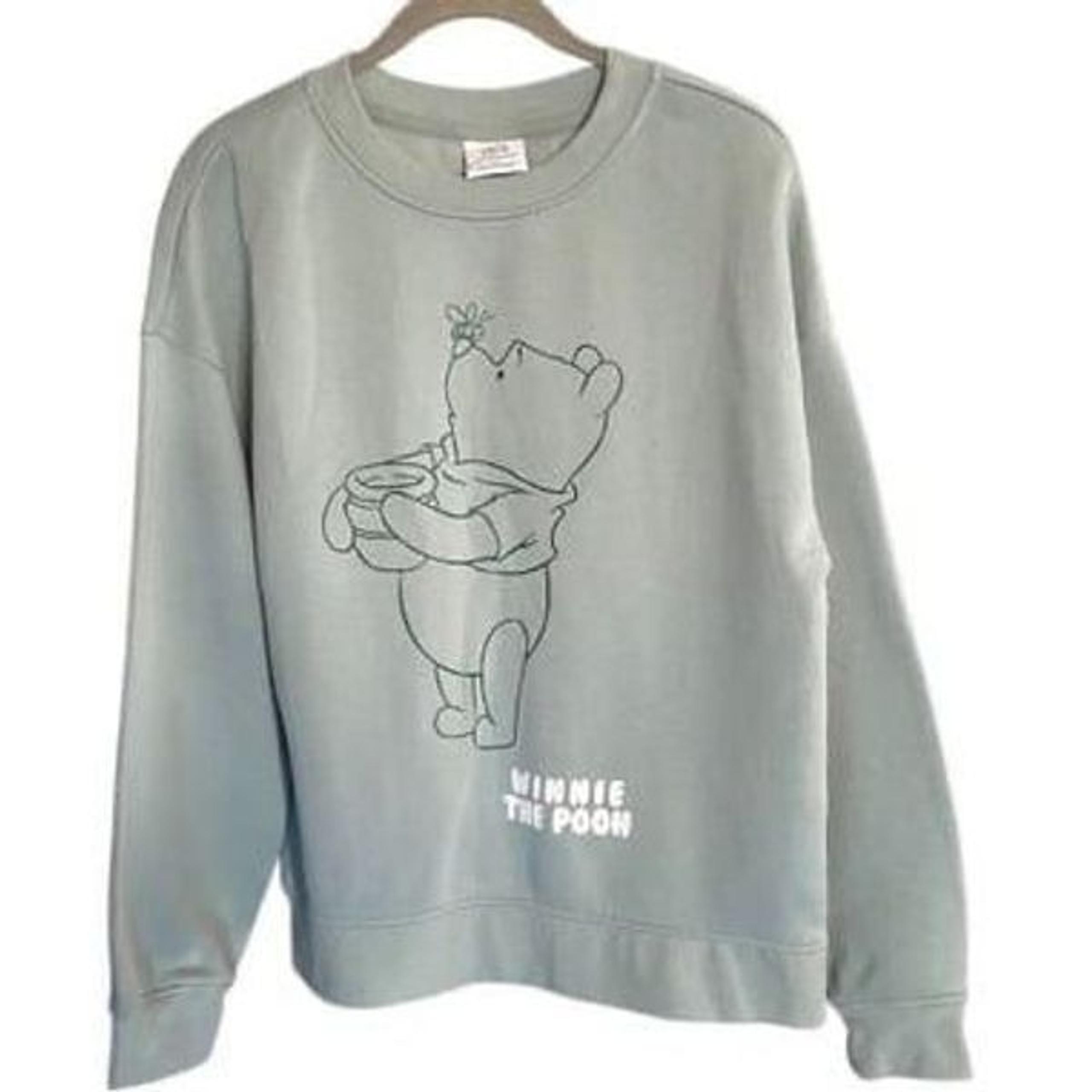 Disney priMark women’s Winnie the Pooh, green sweatshirt, size small