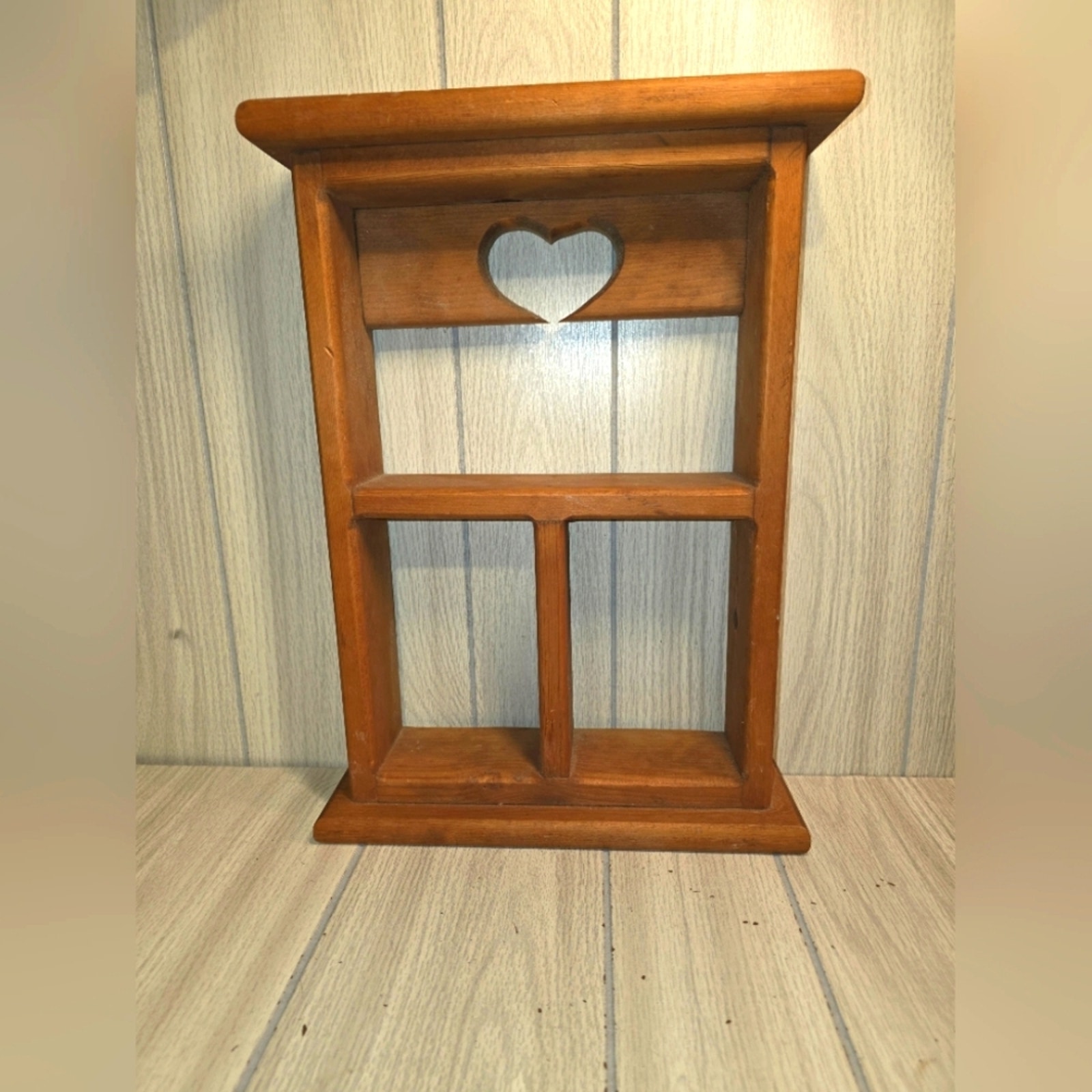 Vtg 80s Heart Wood Wall Curio Display Shelf Knick Knack Farmhouse Country 12x17