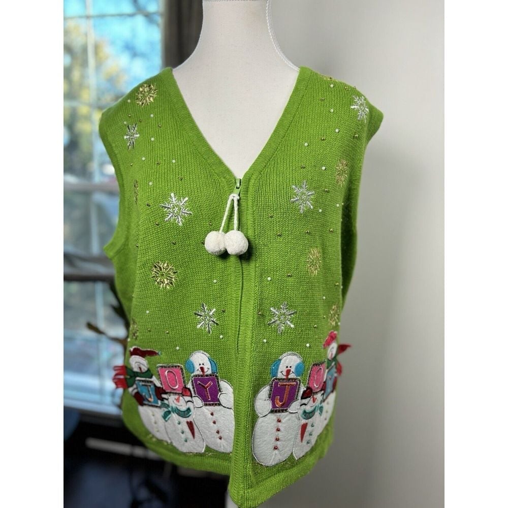 Reference Point NY Large Christmas Sweater Vest Zipper Snowman Green Snow